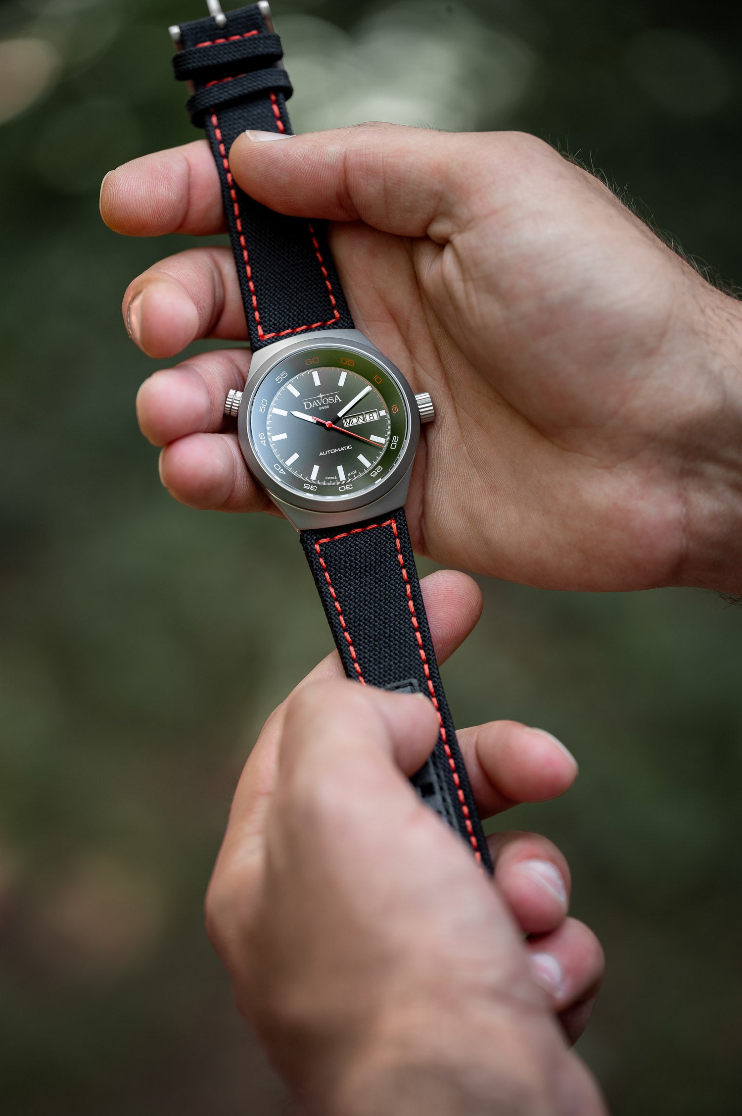 Trailmaster Automatic Swiss-Made Green Performance Watch 16151875 Performance Davosa USA Official Distributor. Prices are Final. Tax & duties included.