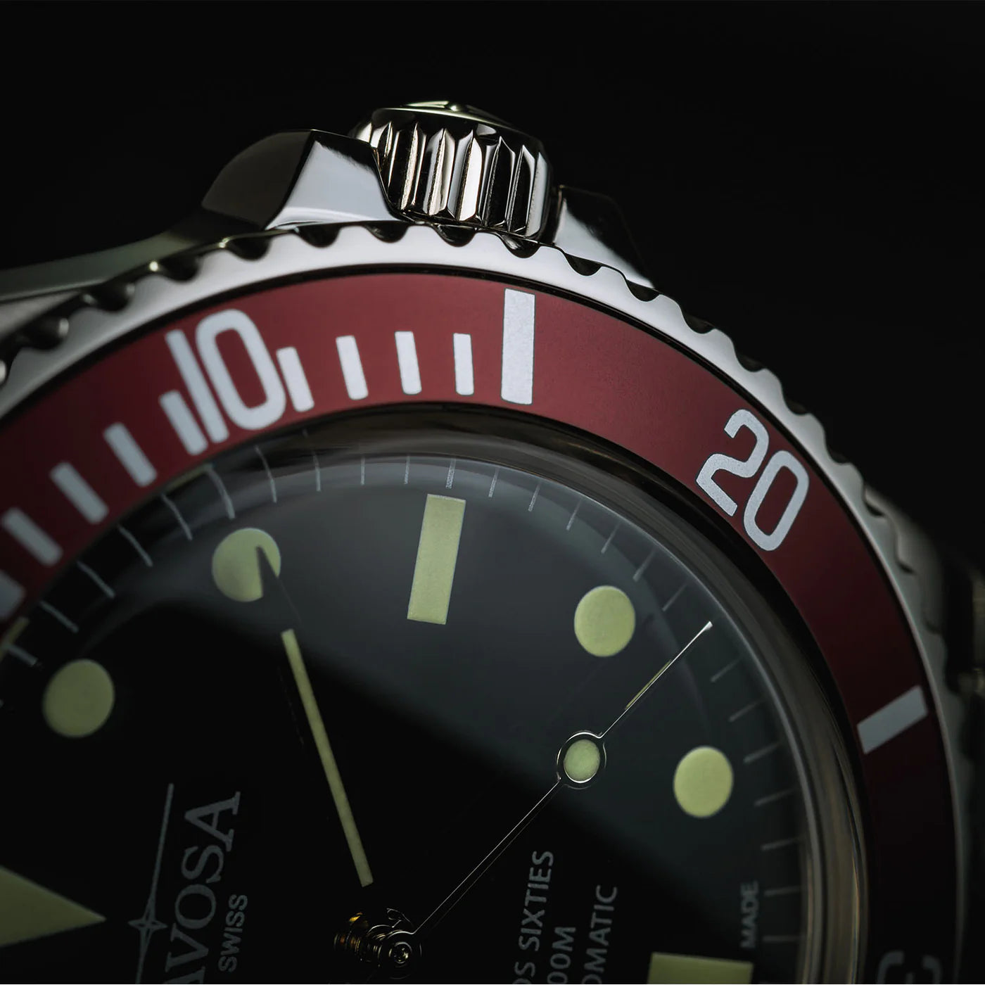 Ternos Sixties Automatic Swiss-Made Red Black Diver Watch 16152565 Diver Davosa USA Official Distributor. Prices are Final. Tax & duties included.