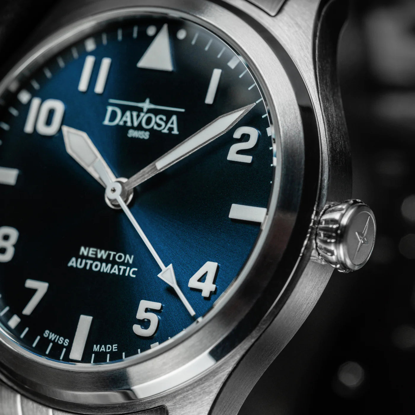 Newton Automatic 40mm Blue Pilot Watch 16153040 Pilot Davosa USA Official Distributor. Prices are Final. Tax & duties included.