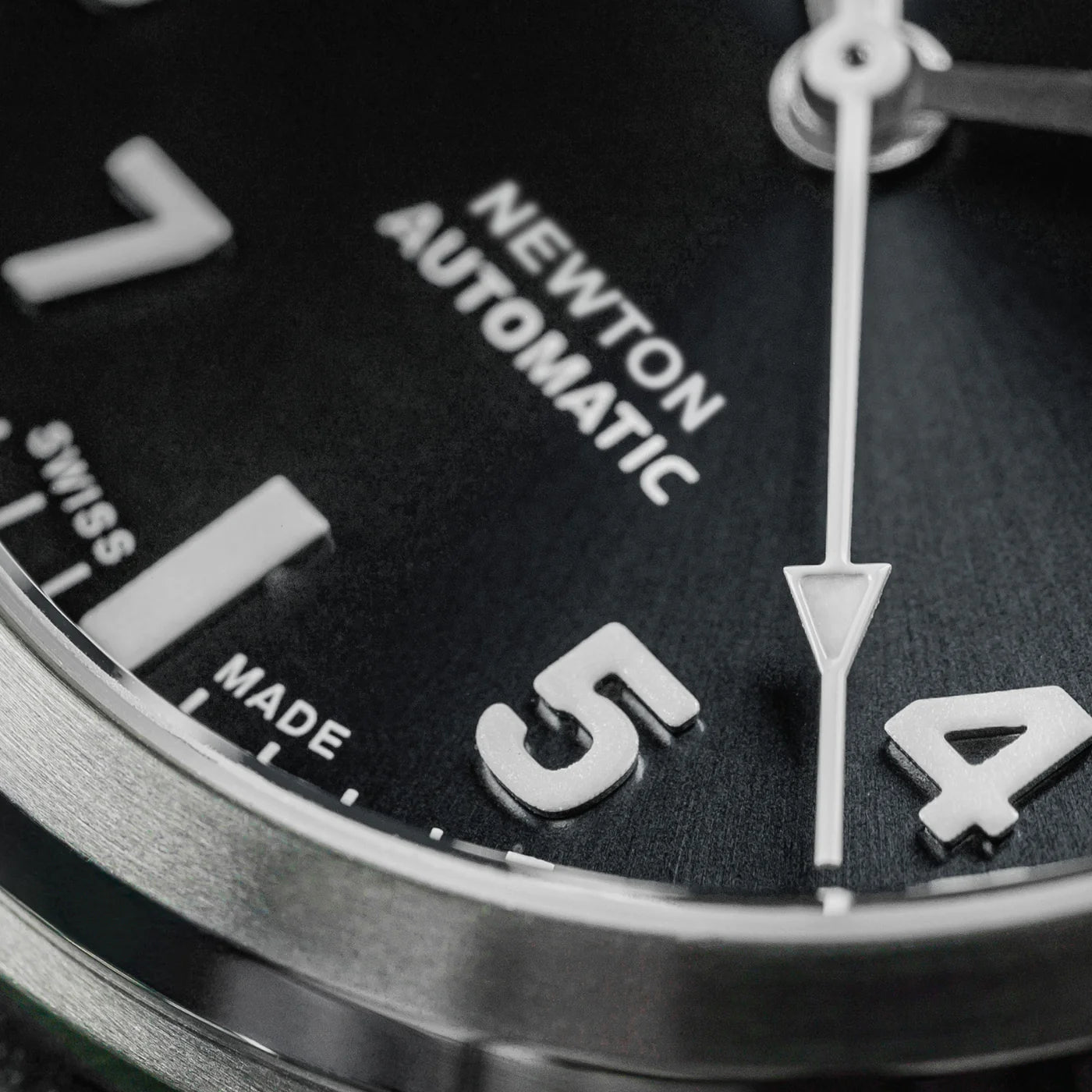 Newton Automatic 40mm Black Black Pilot Watch 16153055 Pilot Davosa USA Official Distributor. Prices are Final. Tax & duties included.