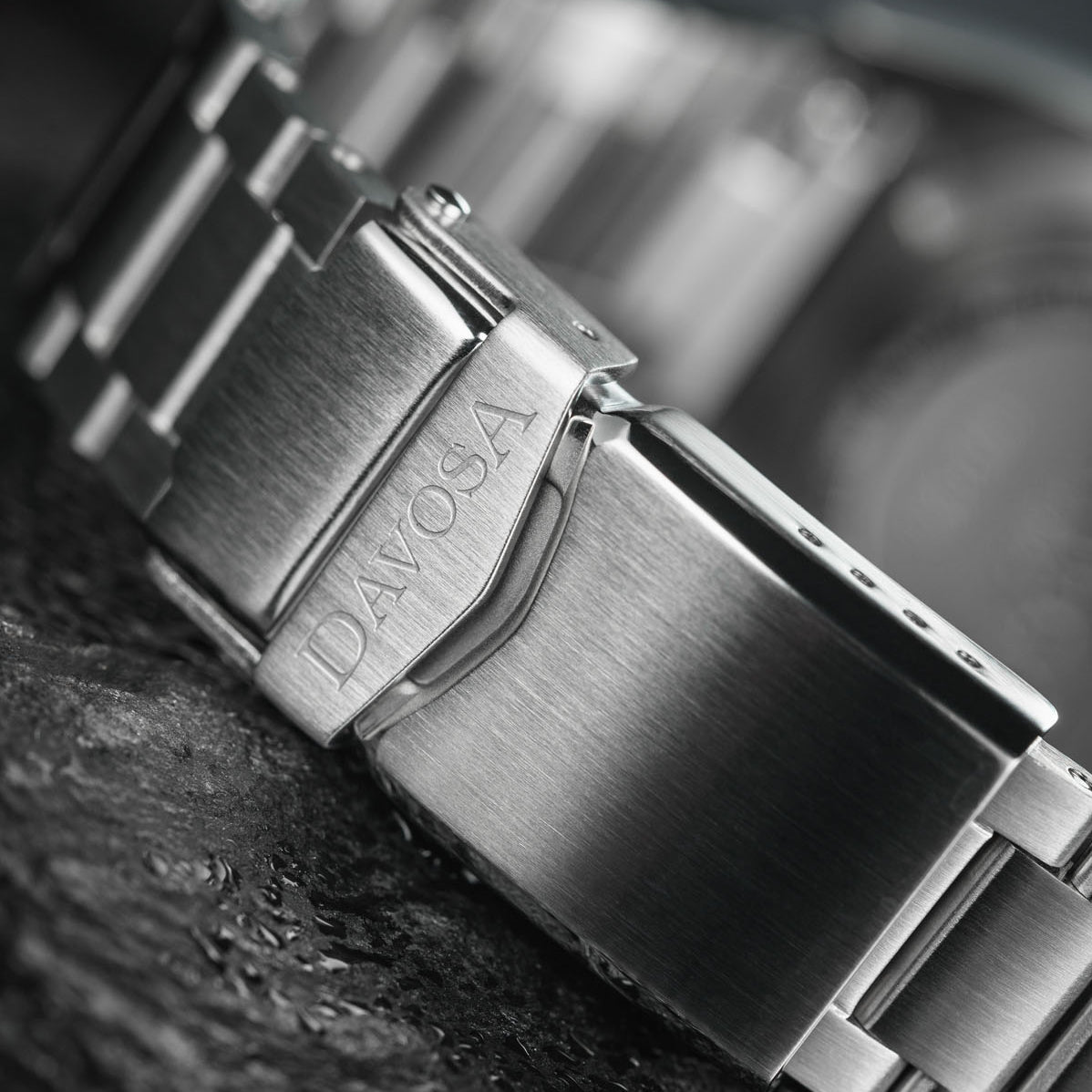 Argonautic 39 Automatic 200m Beyond Steel Black Men's Diver Watch 16153220 Diver Davosa USA Official Distributor. Prices are Final. Tax & duties included.