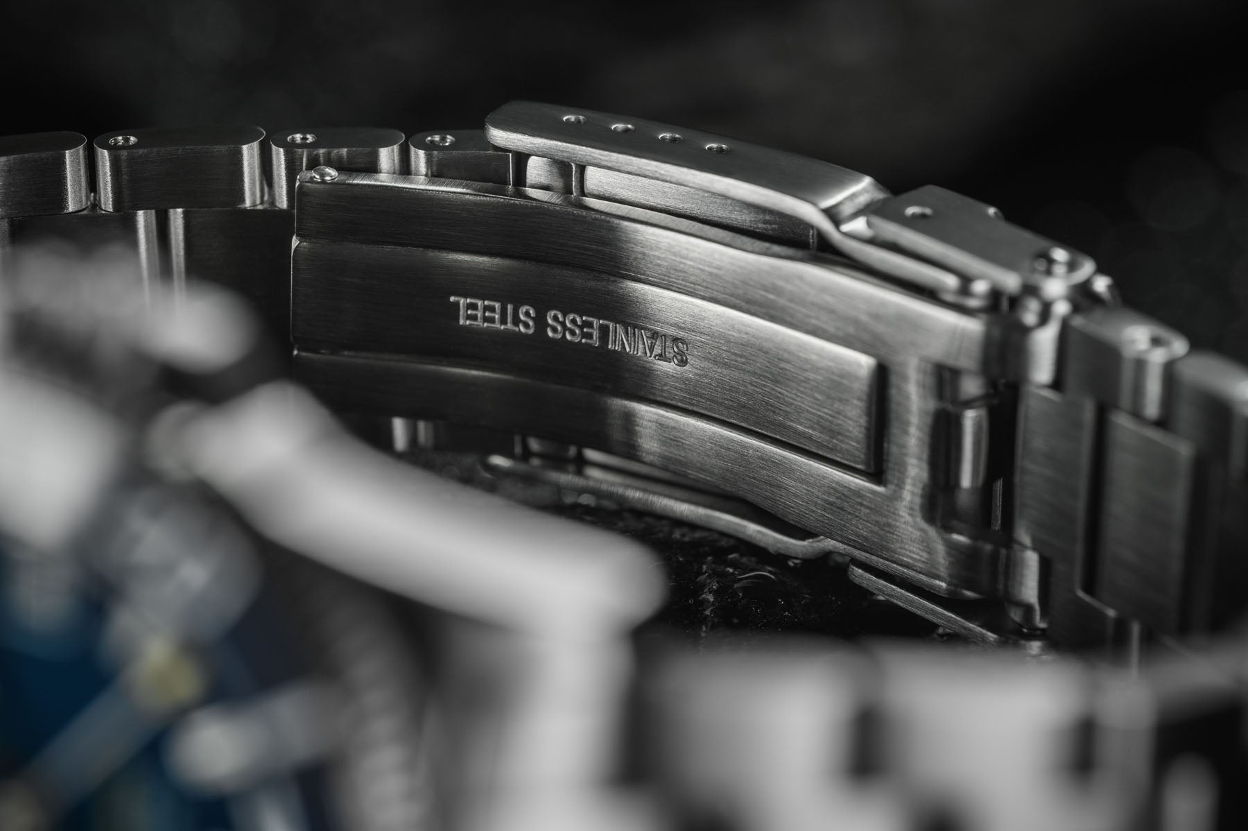 Argonautic 39 Automatic 200m Beyond Steel Black Men's Diver Watch 16153220 Diver Davosa USA Official Distributor. Prices are Final. Tax & duties included.