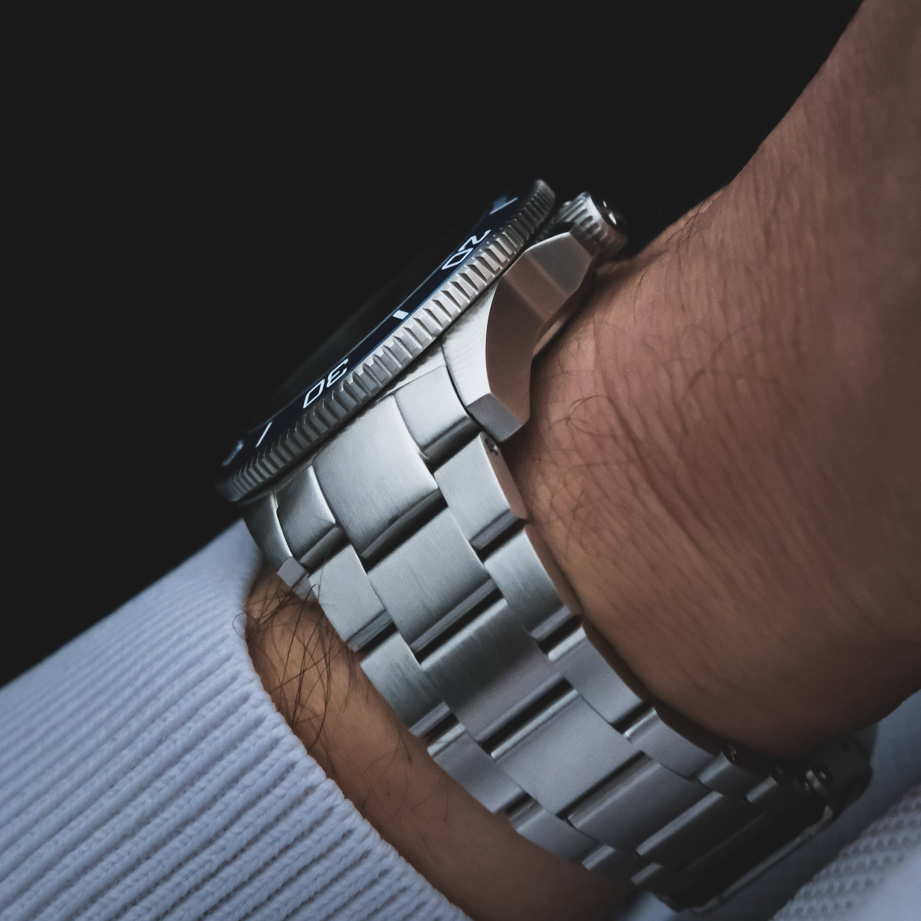Argonautic 39 Automatic 200m Beyond Steel Black Men's Diver Watch 16153220 Diver Davosa USA Official Distributor. Prices are Final. Tax & duties included.