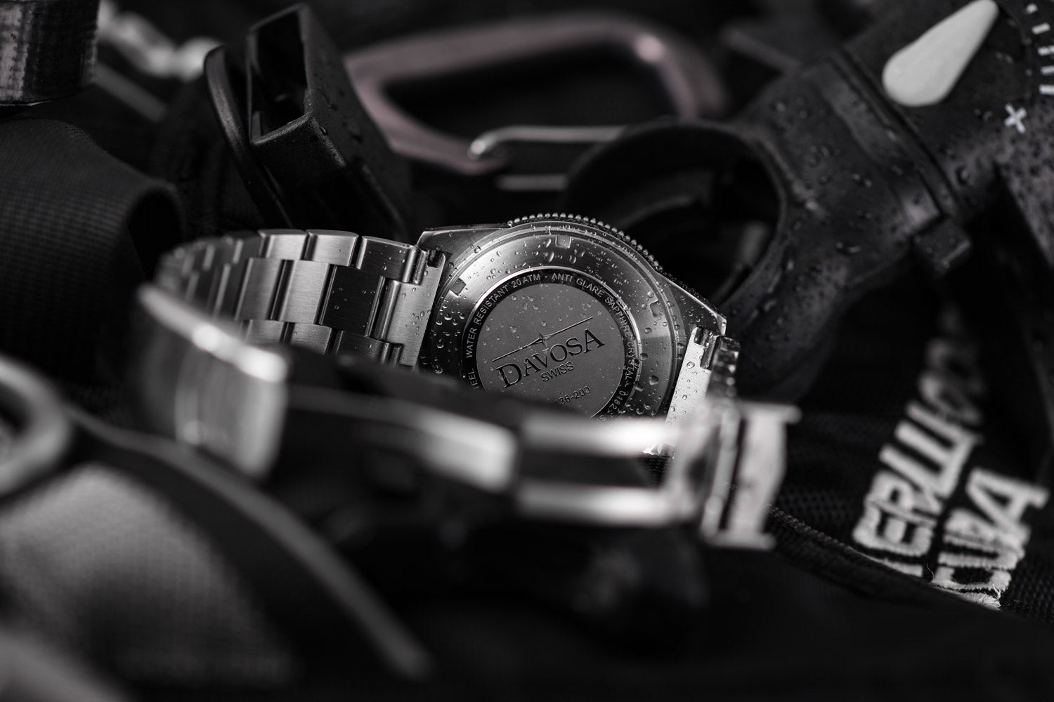 Argonautic 39 Automatic 200m Beyond Steel Black Men's Diver Watch 16153220 Diver Davosa USA Official Distributor. Prices are Final. Tax & duties included.