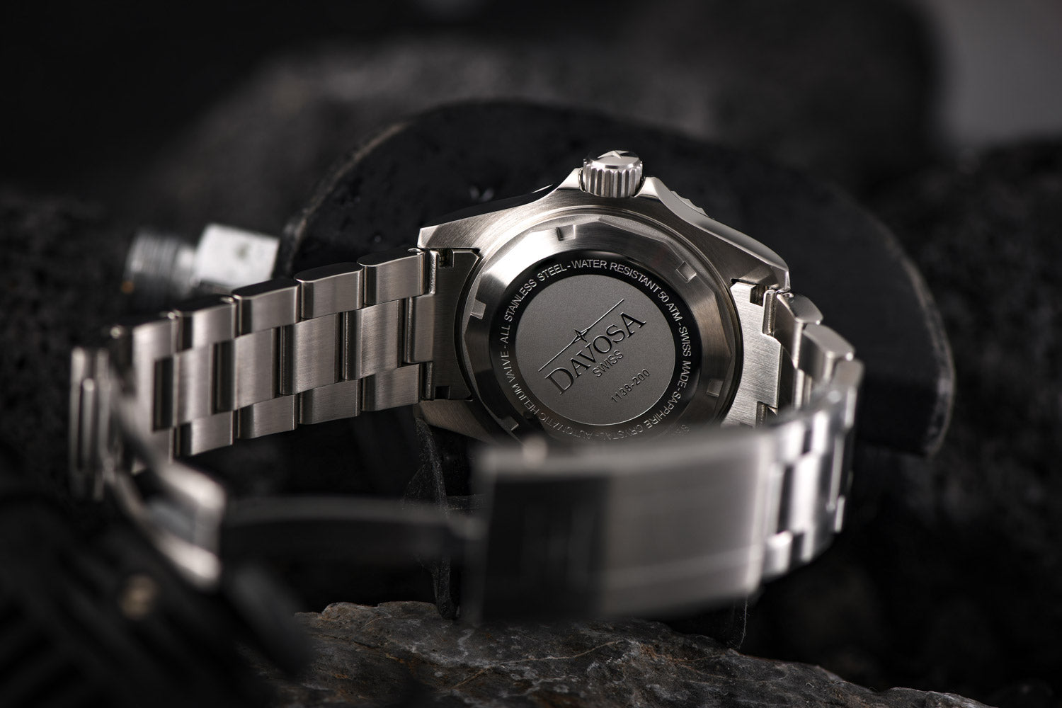 Ternos Professional Auto Nebulous 500m Green Diving Watch 16153570 Holiday package Diver Davosa USA Official Distributor. Prices are Final. Tax & duties included.