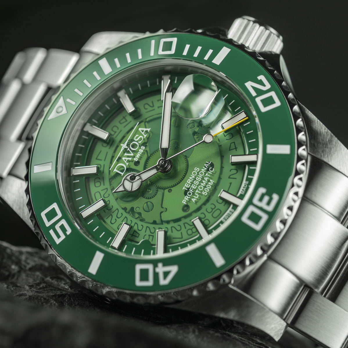 Ternos Professional Auto Nebulous 300m Green Diving Watch 16153570 Diver Davosa USA Official Distributor. Prices are Final. Tax & duties included.