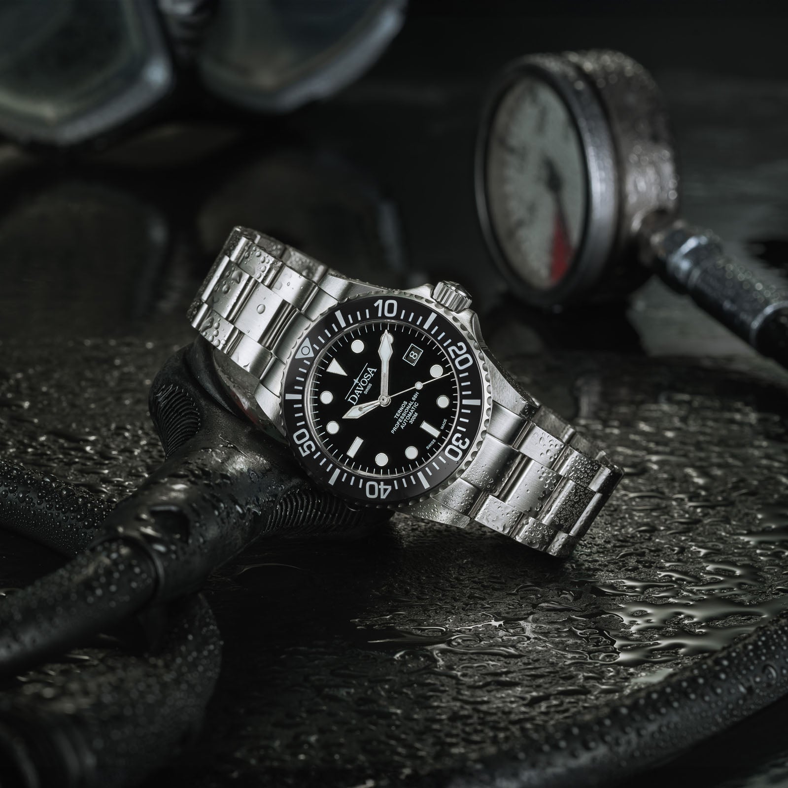 Ternos Professional 68h Automatic 300m Black Blue Green Diving Watch Collection Diver Davosa USA Official Distributor. Prices are Final. Tax & duties included.