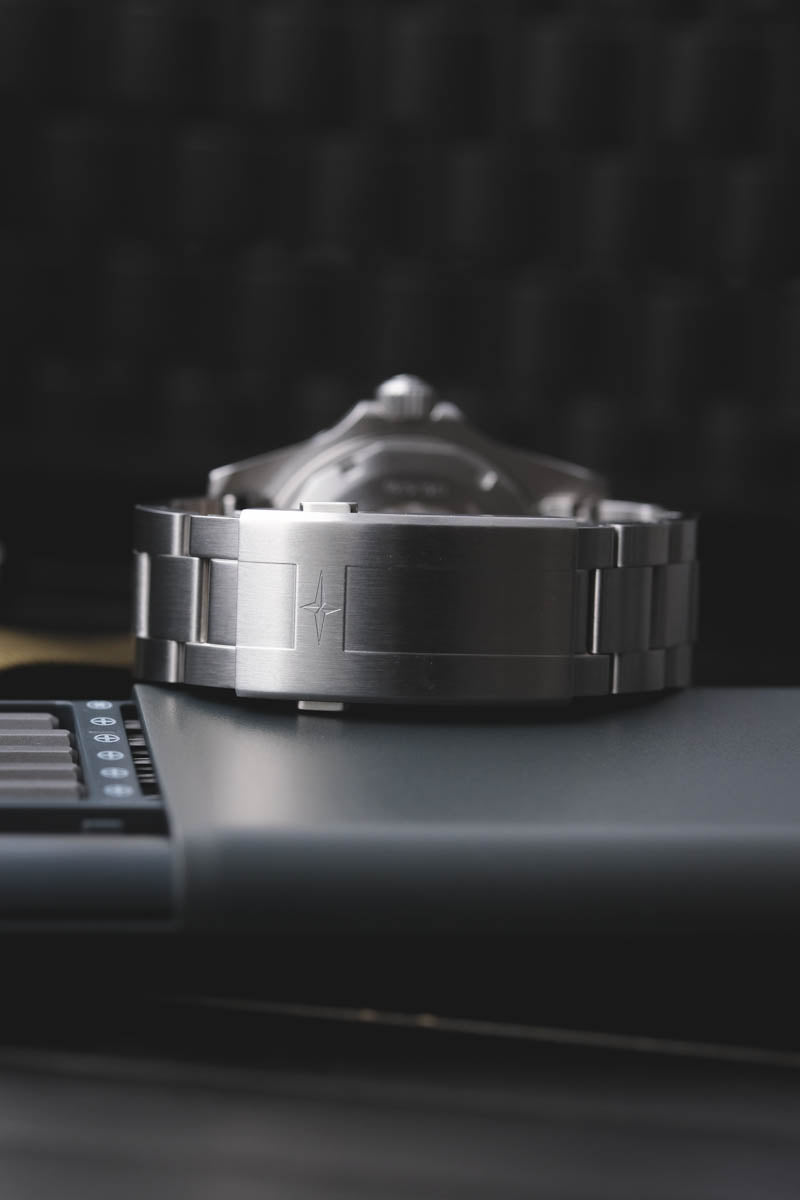 Folding clasp with WaveSlide micro adjustment for Ternos Pro watch bracelet - 210.559.20 bracelet Davosa USA