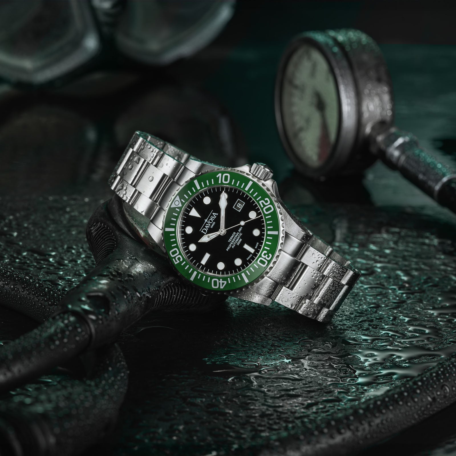 Ternos Professional 68h Automatic 300m Green Black Diving Watch 16153870 Diver Davosa USA Official Distributor. Prices are Final. Tax & duties included.