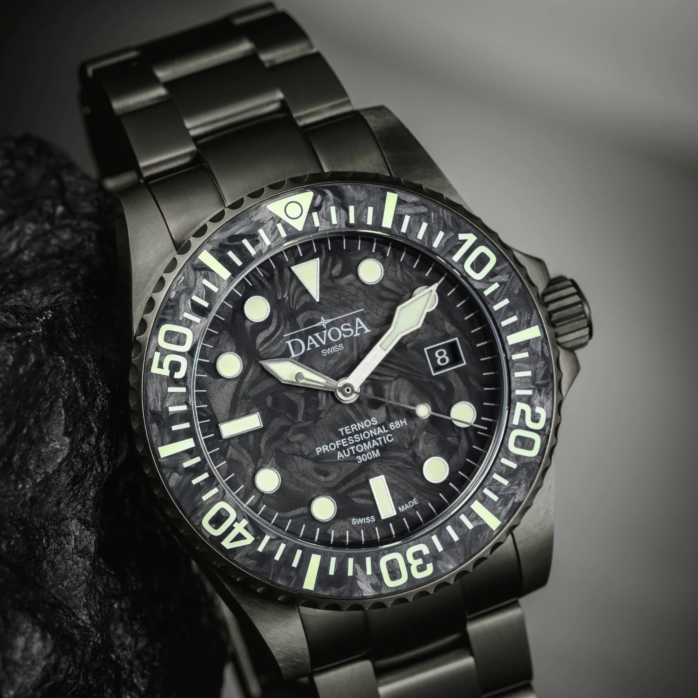 Ternos Professional 68h Carbon 300m Diving Watch 16153950 Limited Edition Diver Davosa USA Official Distributor. Prices are Final. Tax & duties included.