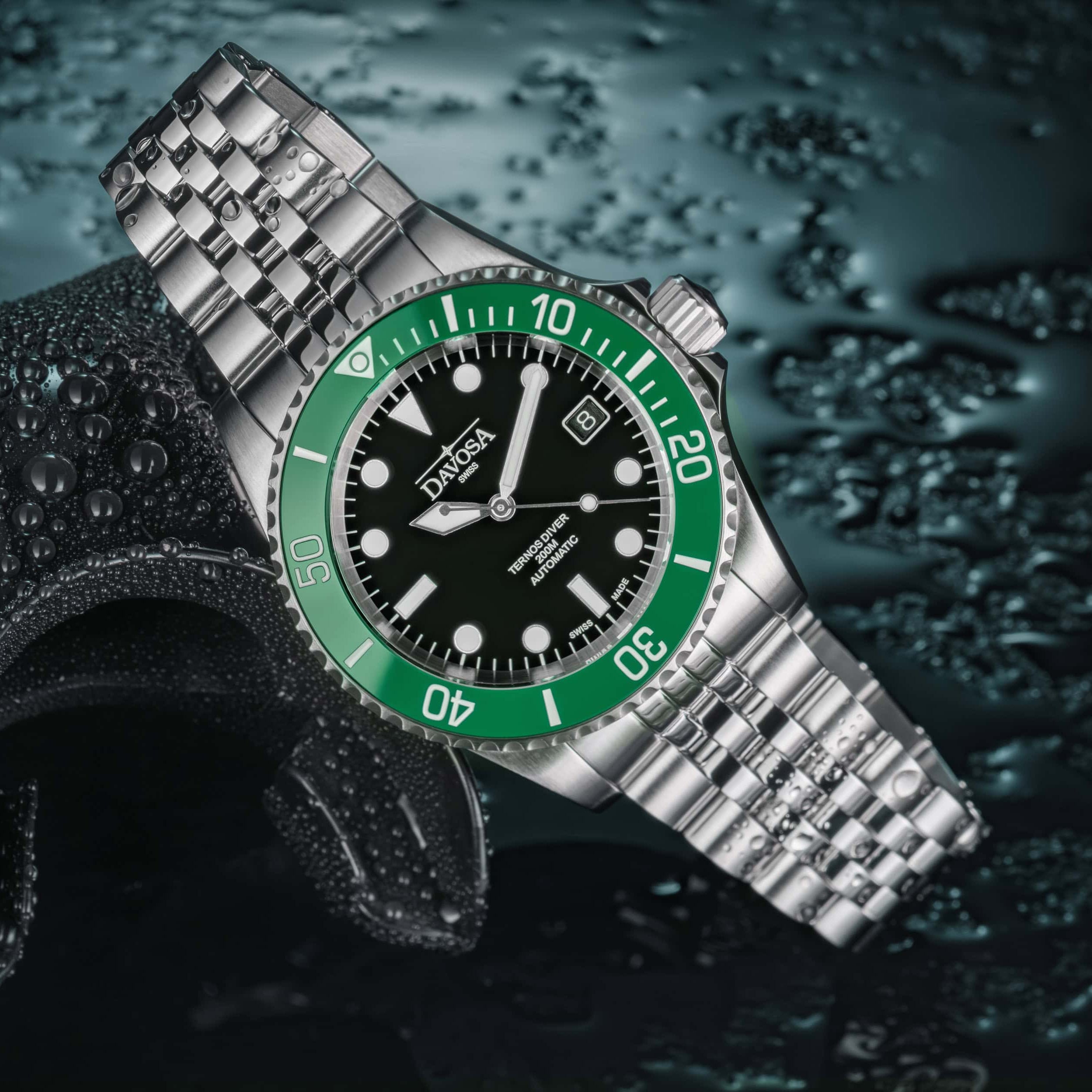 Ternos Diver Automatic 200m Swiss-Made Green and Black Unisex Diver Watch 161.550.07 Without Loupe and Pentalink bracelet Diver Davosa USA Official Distributor. Prices are Final. Tax & duties included.