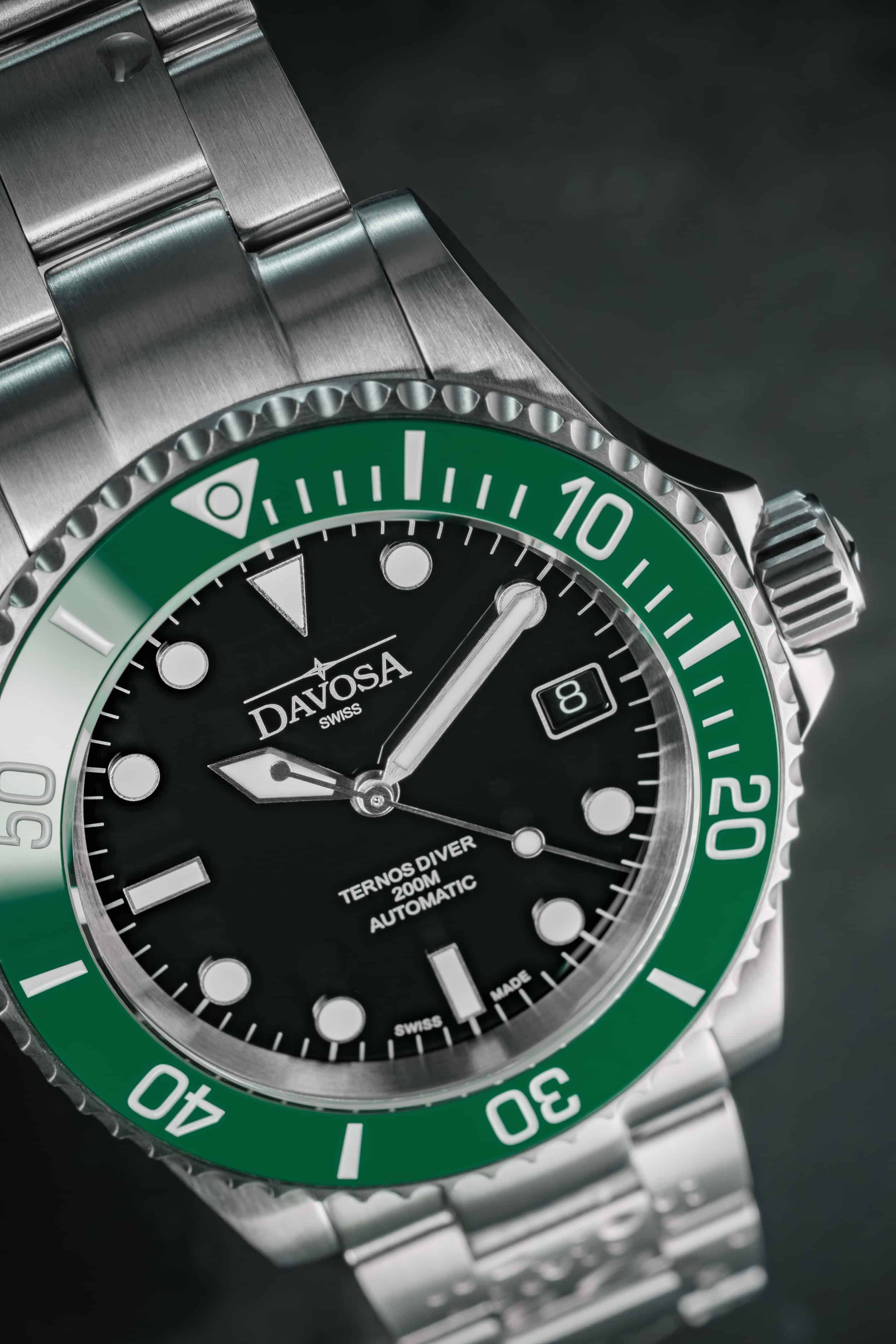 Ternos Diver Automatic 200m Swiss-Made Green and Black Unisex Diver Watch 161.550.70 Without Loupe Diver Davosa USA Official Distributor. Prices are Final. Tax & duties included.