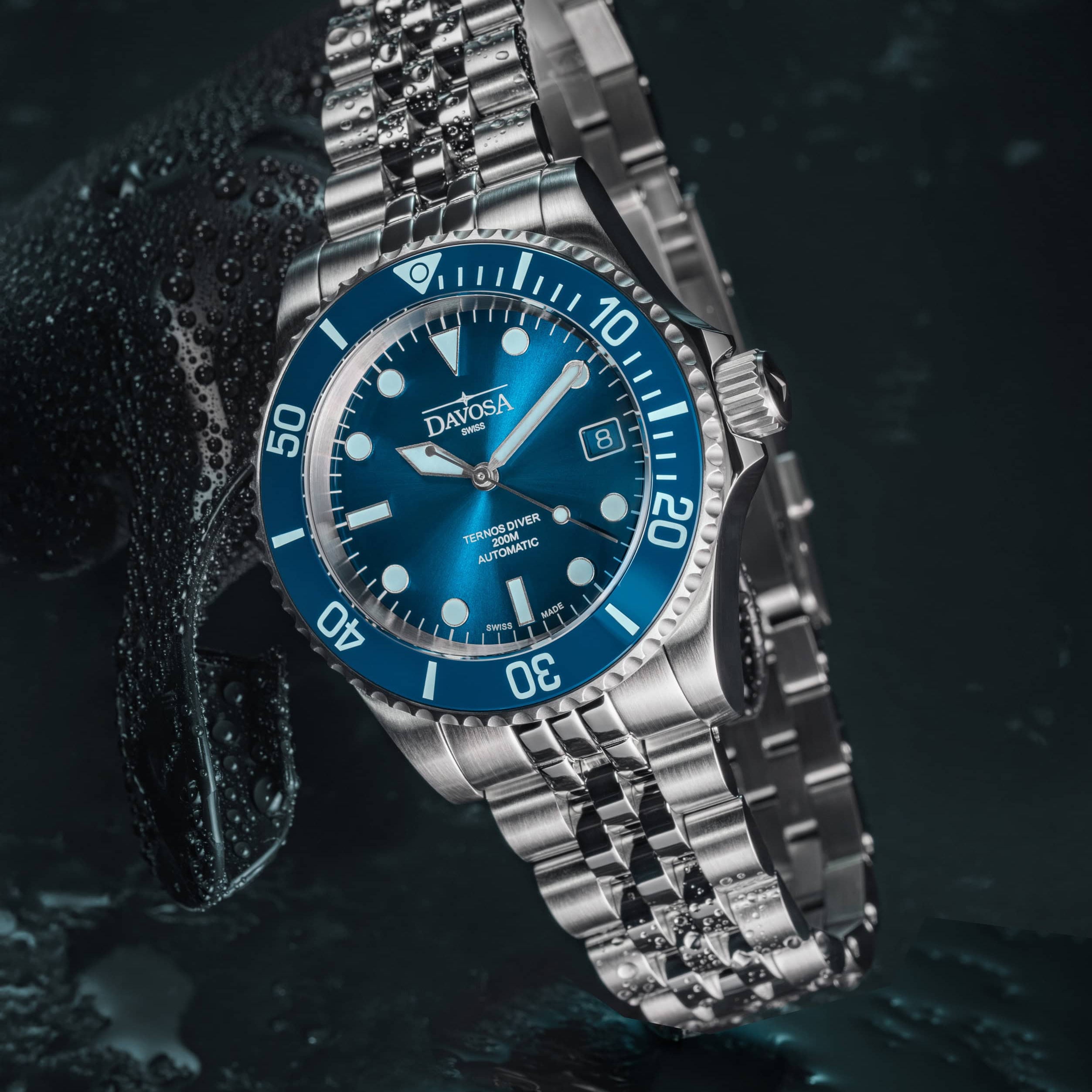 Ternos Diver "Blue Lagoon" Special Edition Automatic 40mm - Only 200 Pieces Worldwide - 161.554.04 with Pentalink Watches Davosa USA Official Distributor. Prices are Final. Tax & duties included.