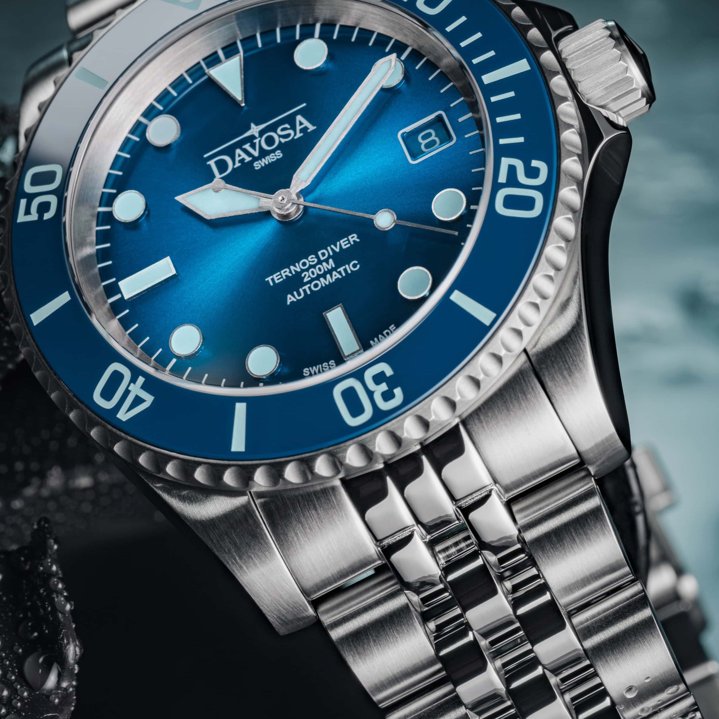 Ternos Diver "Blue Lagoon" Special Edition Automatic 40mm - Only 200 Pieces Worldwide - 161.554.04 with Pentalink Watches Davosa USA Official Distributor. Prices are Final. Tax & duties included.