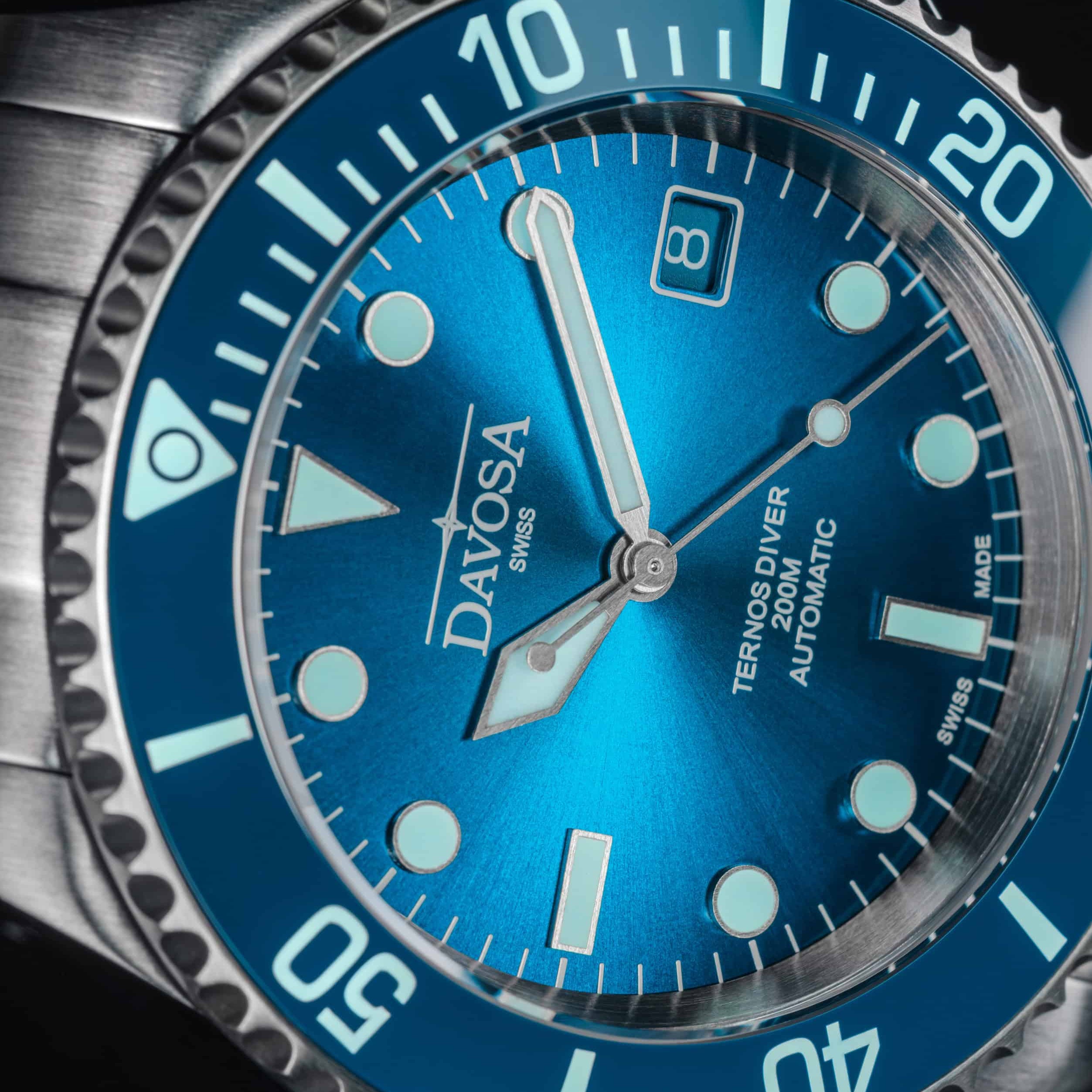 Ternos Diver "Blue Lagoon" Special Edition Automatic 40mm - Only 200 Pieces Worldwide - 161.554.04 with Pentalink Watches Davosa USA Official Distributor. Prices are Final. Tax & duties included.