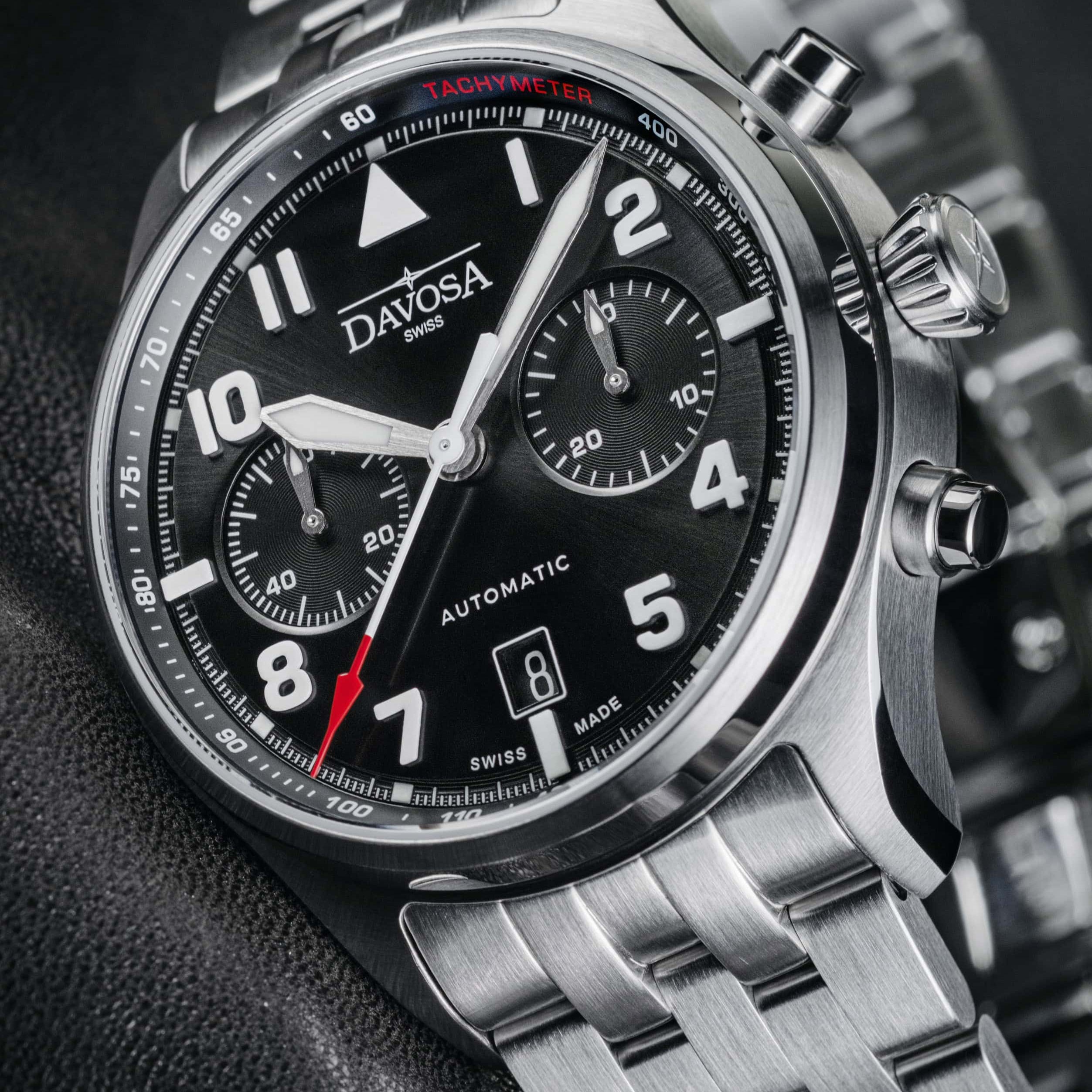 Newton Pilot Chronograph | Limited Edition - 300 units | 161.578.50 Pilot Davosa USA Official Distributor. Prices are Final. Tax & duties included.