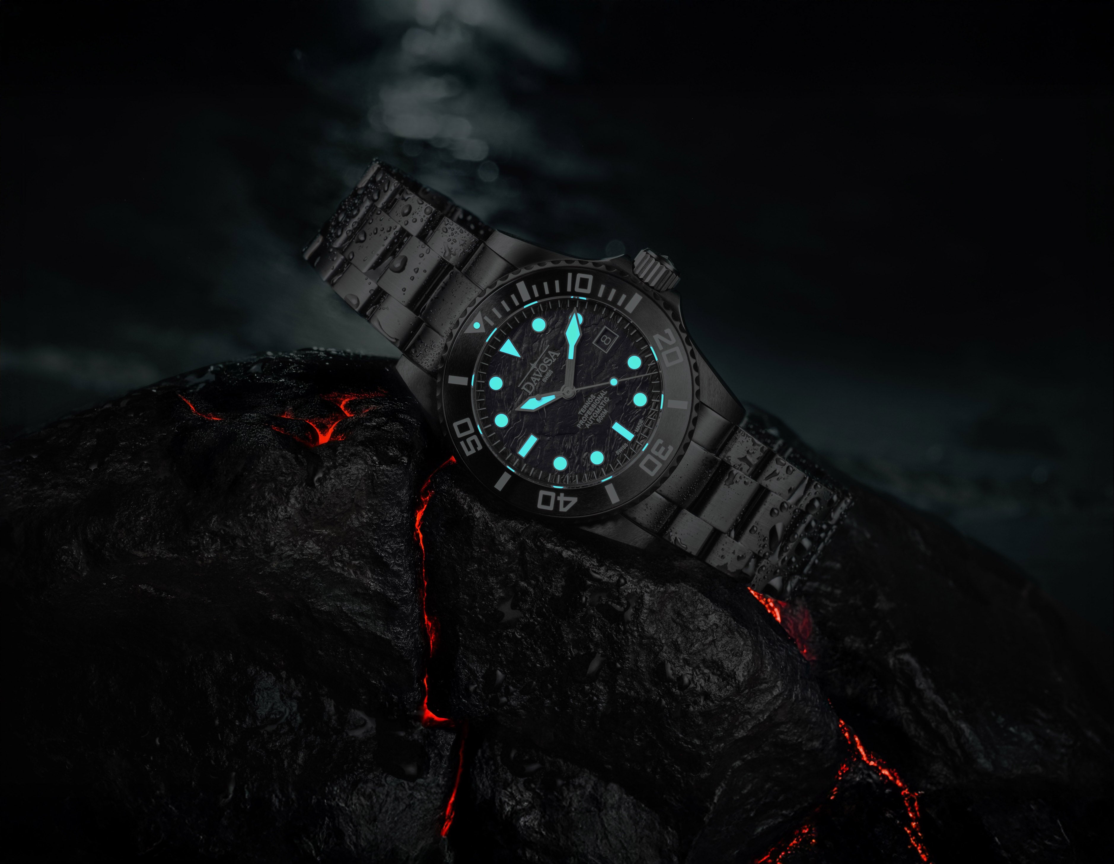 Ternos Professional Black Rock Limited Edition Metal Trialink Bracelet Version Diver Davosa USA Official Distributor. Prices are Final. Tax & duties included.