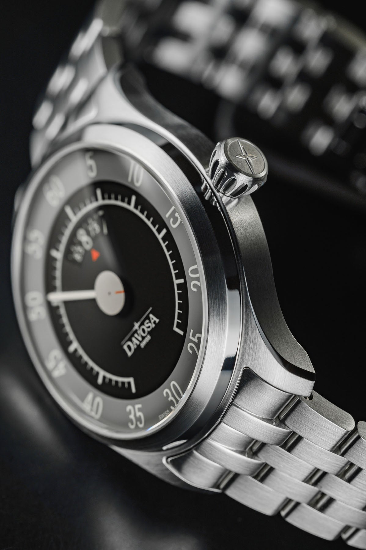 Newton Automatic Speedometer Grey Pilot Racing Watch 16158720 Performance Davosa USA Official Distributor. Prices are Final. Tax & duties included.