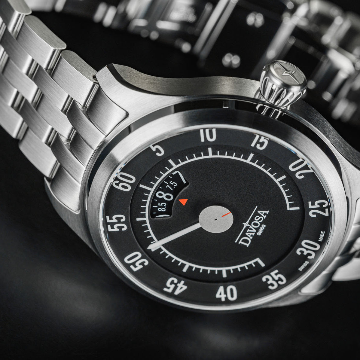 Newton Automatic Speedometer Black Pilot Racing Watch 16158750 Performance Davosa USA Official Distributor. Prices are Final. Tax & duties included.