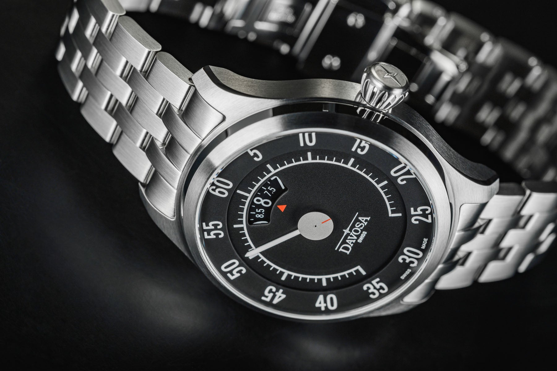 Newton Automatic Speedometer Black Pilot Racing Watch 16158750 Performance Davosa USA Official Distributor. Prices are Final. Tax & duties included.