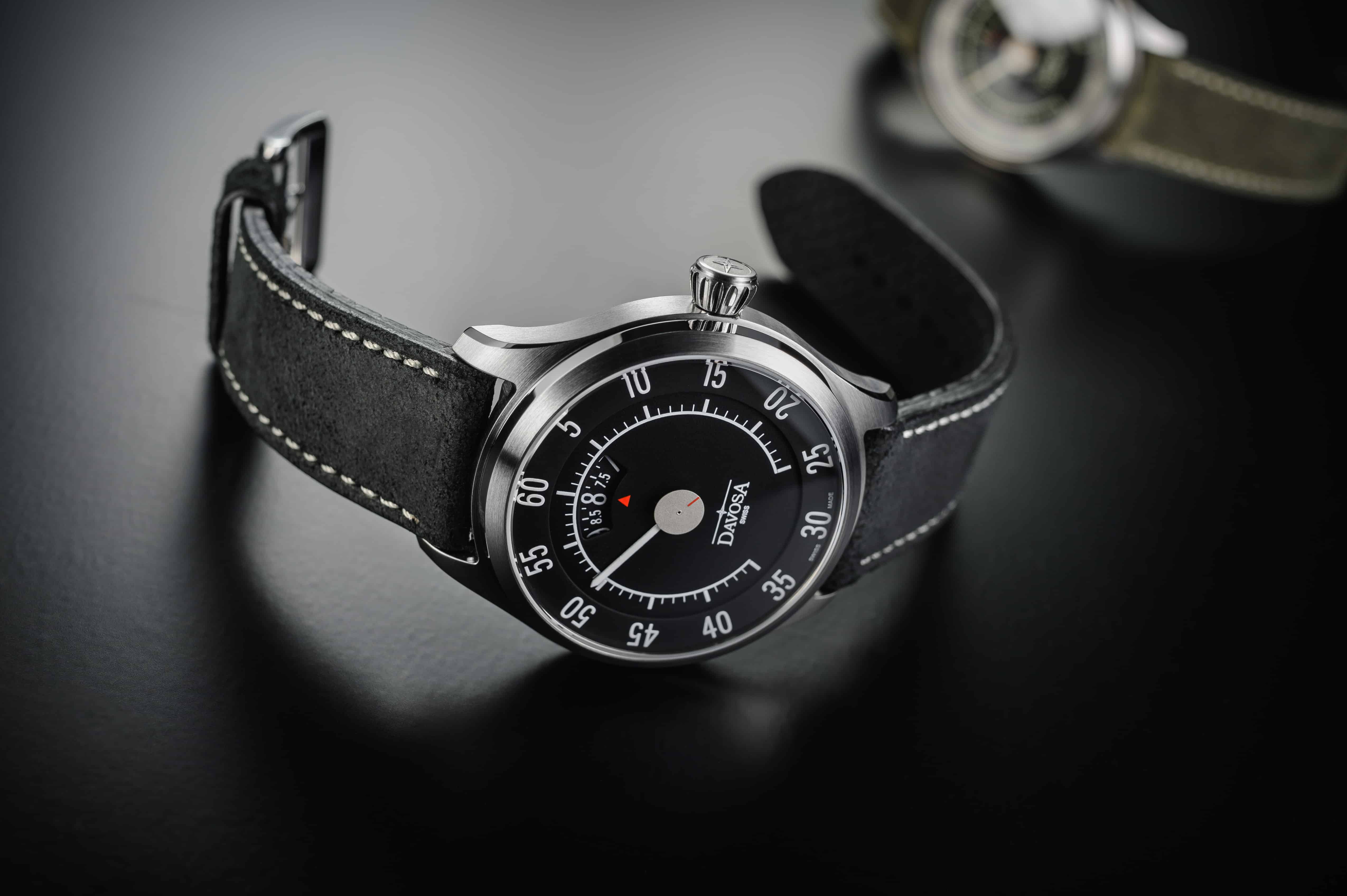 Newton Automatic Speedometer Gray Gray Pilot Racing Watch 16158725 Pilot Davosa USA Official Distributor. Prices are Final. Tax & duties included.