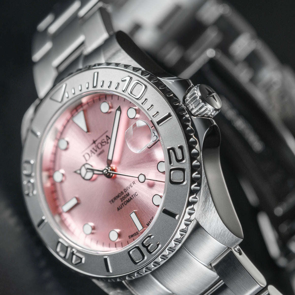 Ternos Medium Automatic Limited Edition California Pink Diver Watch 16619960 Diver Davosa USA Official Distributor. Prices are Final. Tax & duties included.