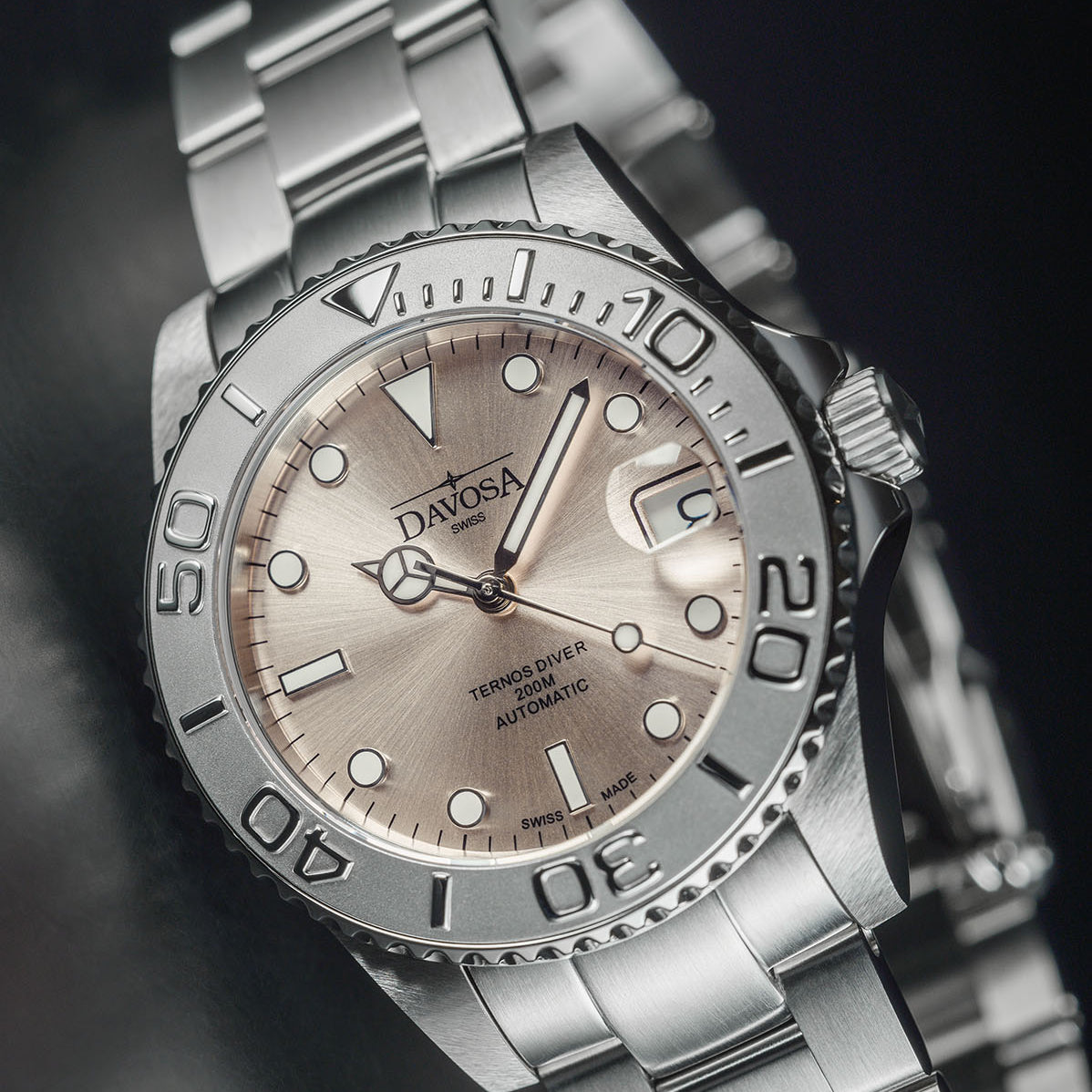 Ternos Medium Automatic Limited Edition California Sandy Beige Diver Watch 16619980 Diver Davosa USA Official Distributor. Prices are Final. Tax & duties included.