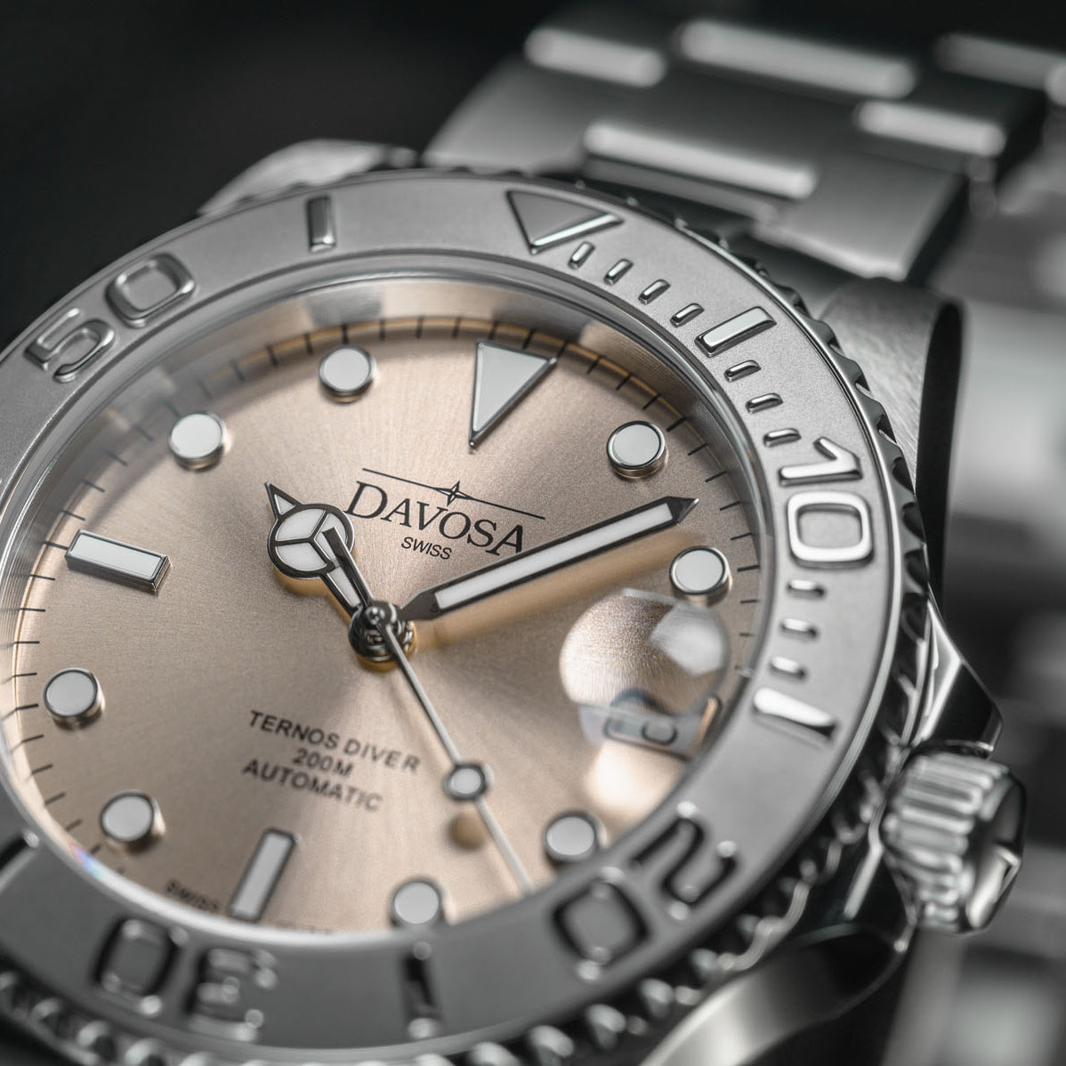 Ternos Medium Automatic Limited Edition California Sandy Beige Diver Watch 16619980 Diver Davosa USA Official Distributor. Prices are Final. Tax & duties included.