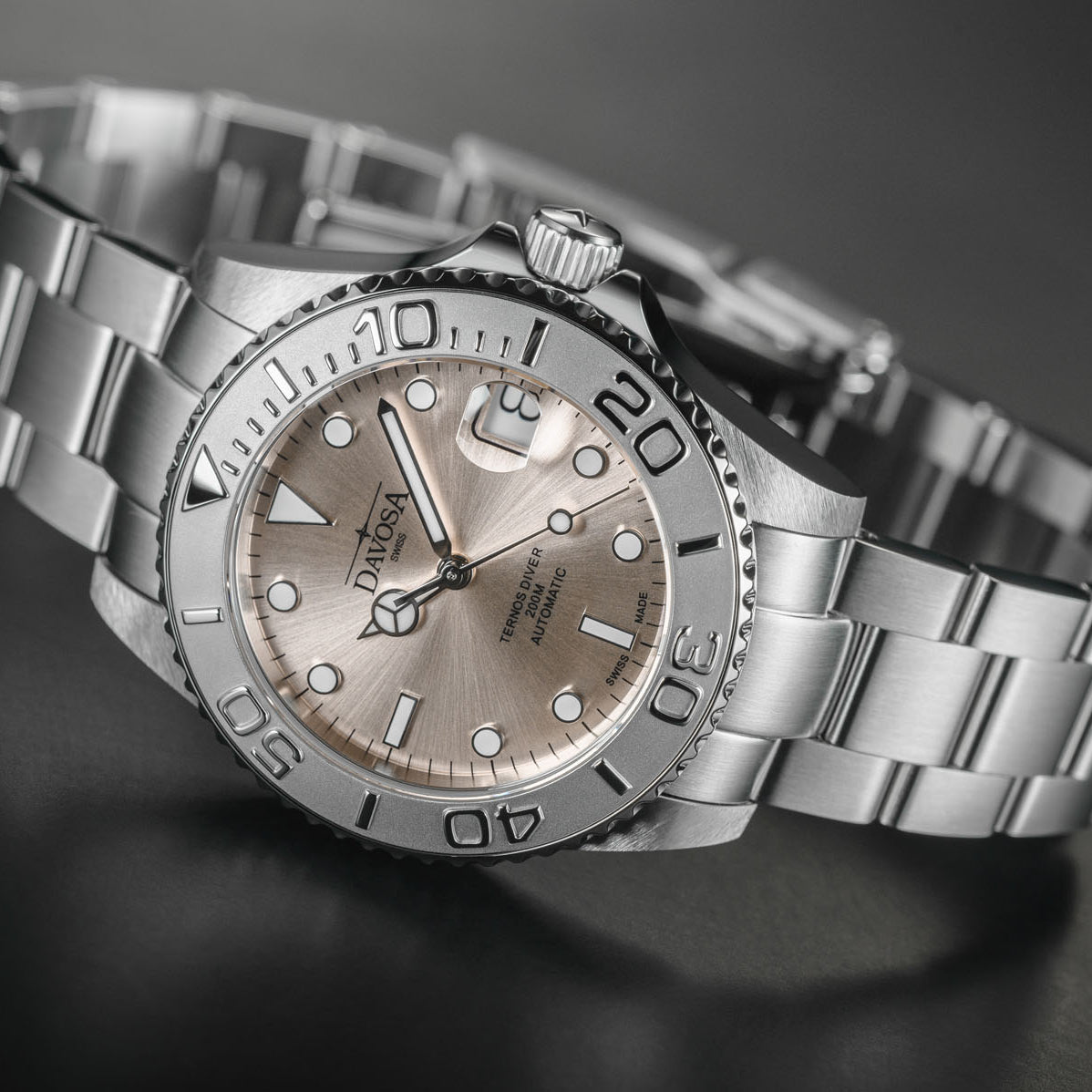 Ternos Medium Automatic Limited Edition California Sandy Beige Diver Watch 16619980 Diver Davosa USA Official Distributor. Prices are Final. Tax & duties included.