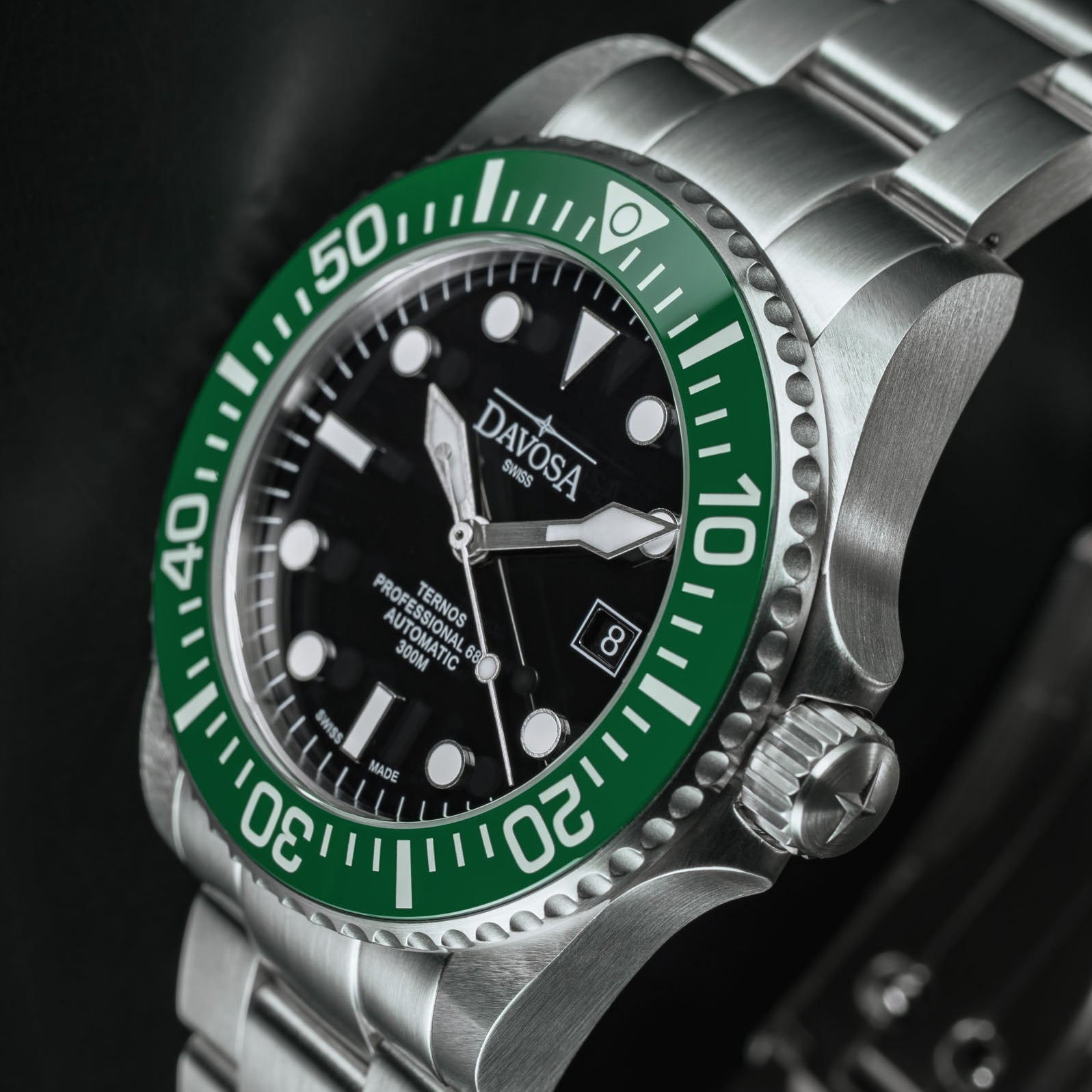 Ternos Professional 68h Automatic 300m Green Black Diving Watch 16153870 Diver Davosa USA Official Distributor. Prices are Final. Tax & duties included.