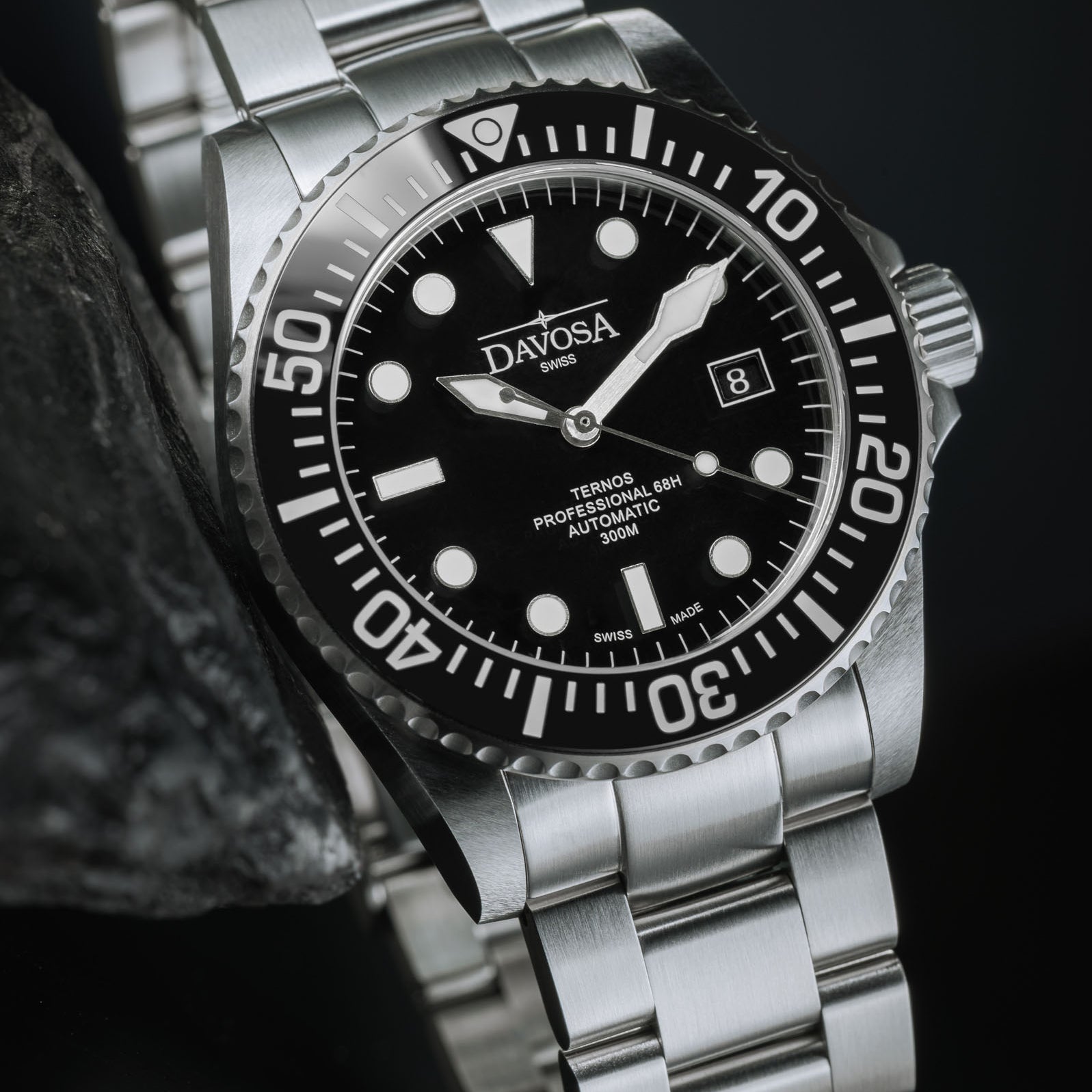 Ternos Professional 68h Automatic 300m Black Blue Green Diving Watch Collection Diver Davosa USA Official Distributor. Prices are Final. Tax & duties included.