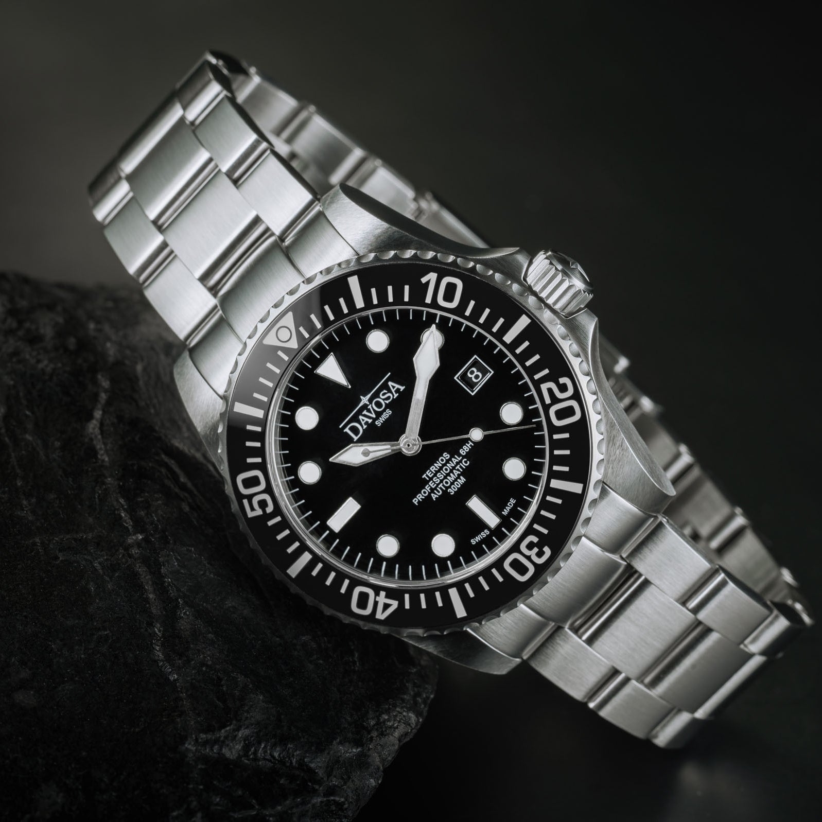 Ternos Professional 68h Automatic 300m Black Blue Green Diving Watch Collection Diver Davosa USA Official Distributor. Prices are Final. Tax & duties included.
