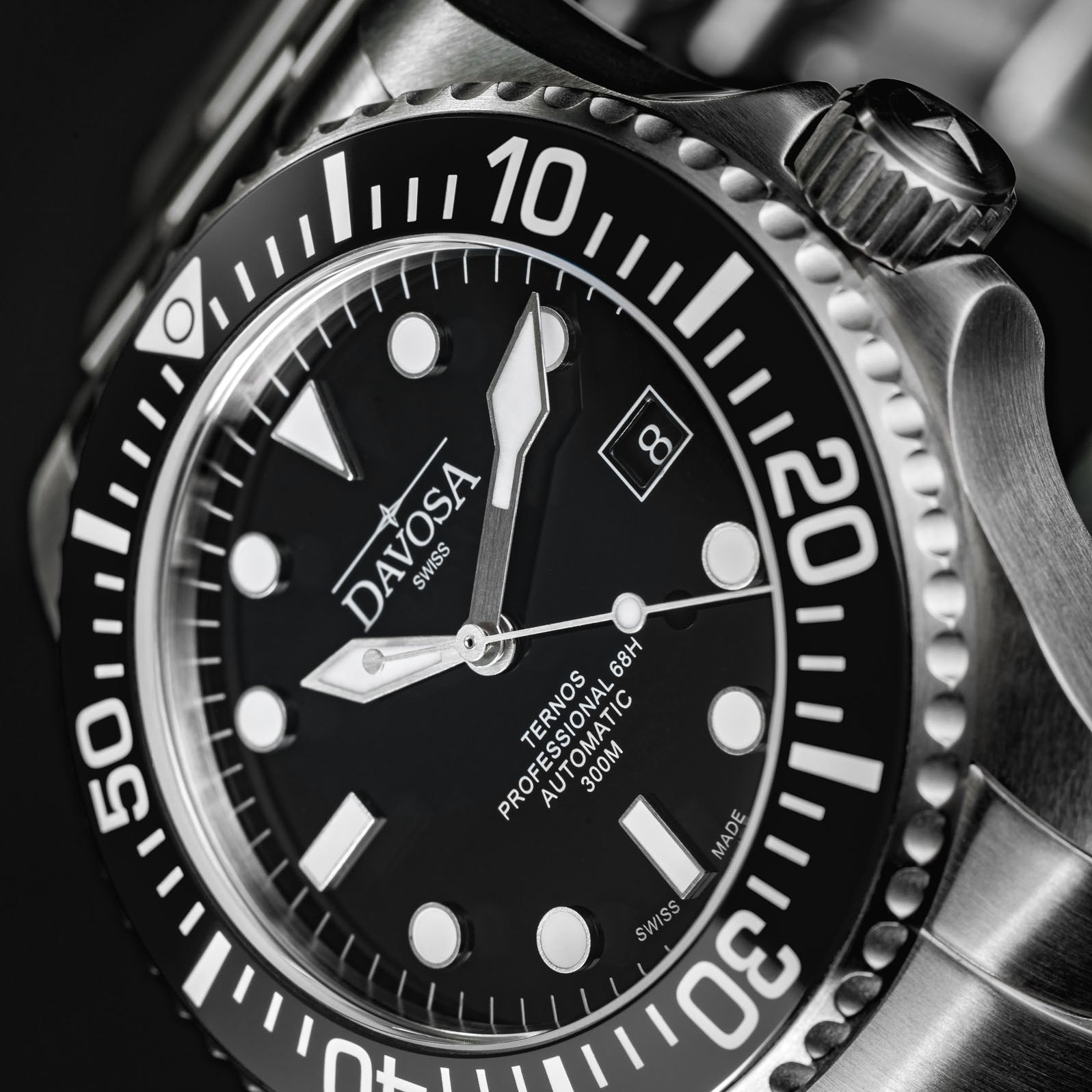 Ternos Professional 68h Automatic 300m Black Diving Watch 16153850 - Outlet Diver Davosa USA Official Distributor. Prices are Final. Tax & duties included.