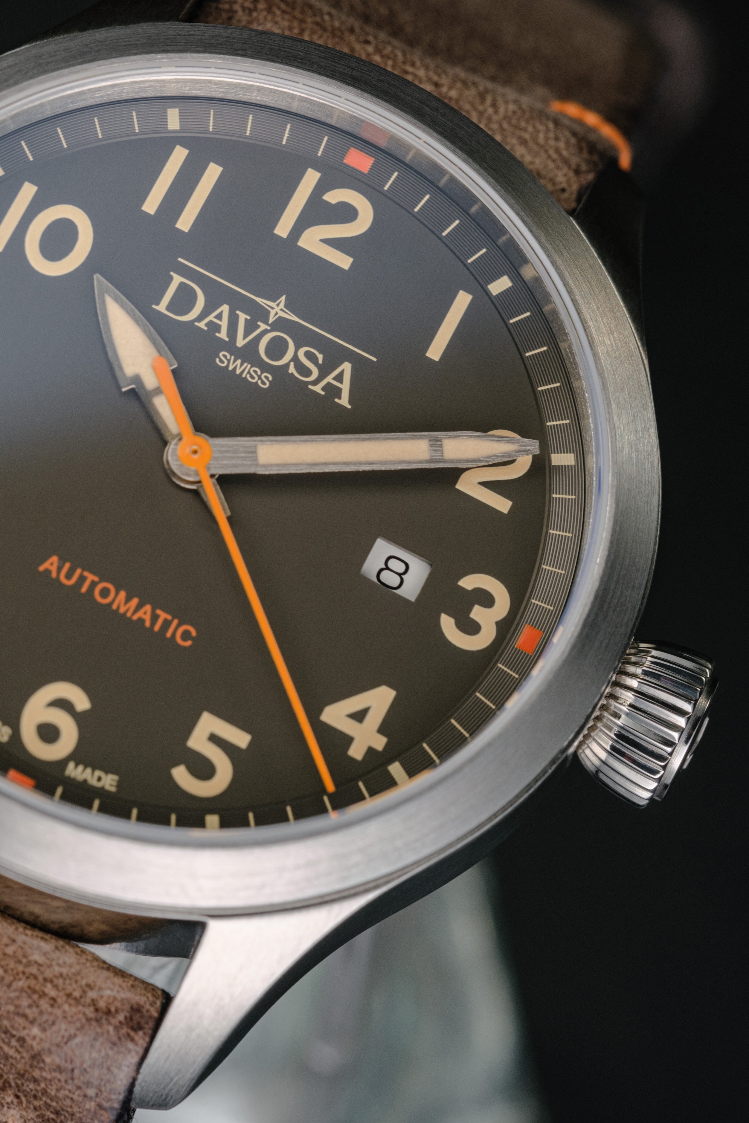 Axis Ref. 161.574.96 - Automatic Men’s Watch with Vintage Italian Leather Strap and Bold Sport Dial Military Davosa USA
