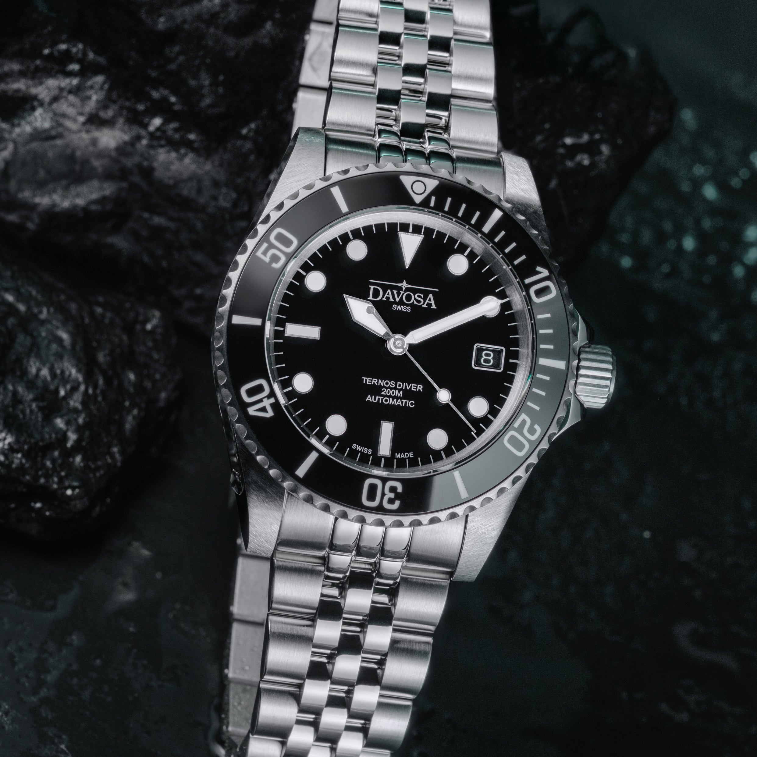 Ternos Ceramic Automatic 200m Swiss-Made Black Unisex Diver Watch 161.550.05 No Loupe with Pentalink Bracelet Diver Davosa USA Official Distributor. Prices are Final. Tax & duties included.