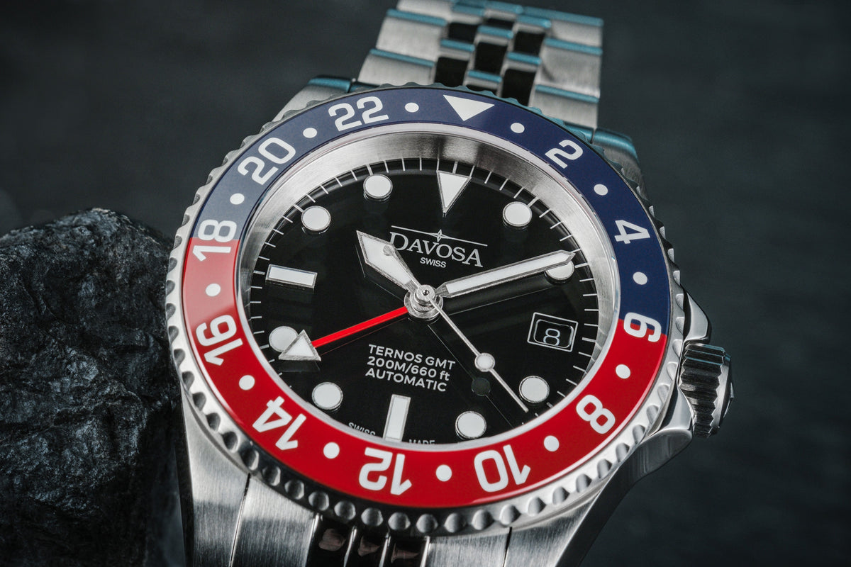 DAVOSA Ternos GMT 40mm Automatic - Swiss Made Dual Time Zone Diver’s Watch - Blue and Red GMT DAVOSA Swiss