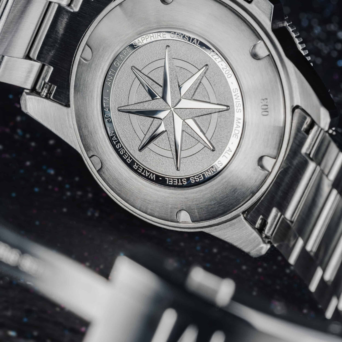 Davosa Argonautic Meteorite screw-down case back with DAVOSA compass rose relief, 30 ATM, Swiss made
