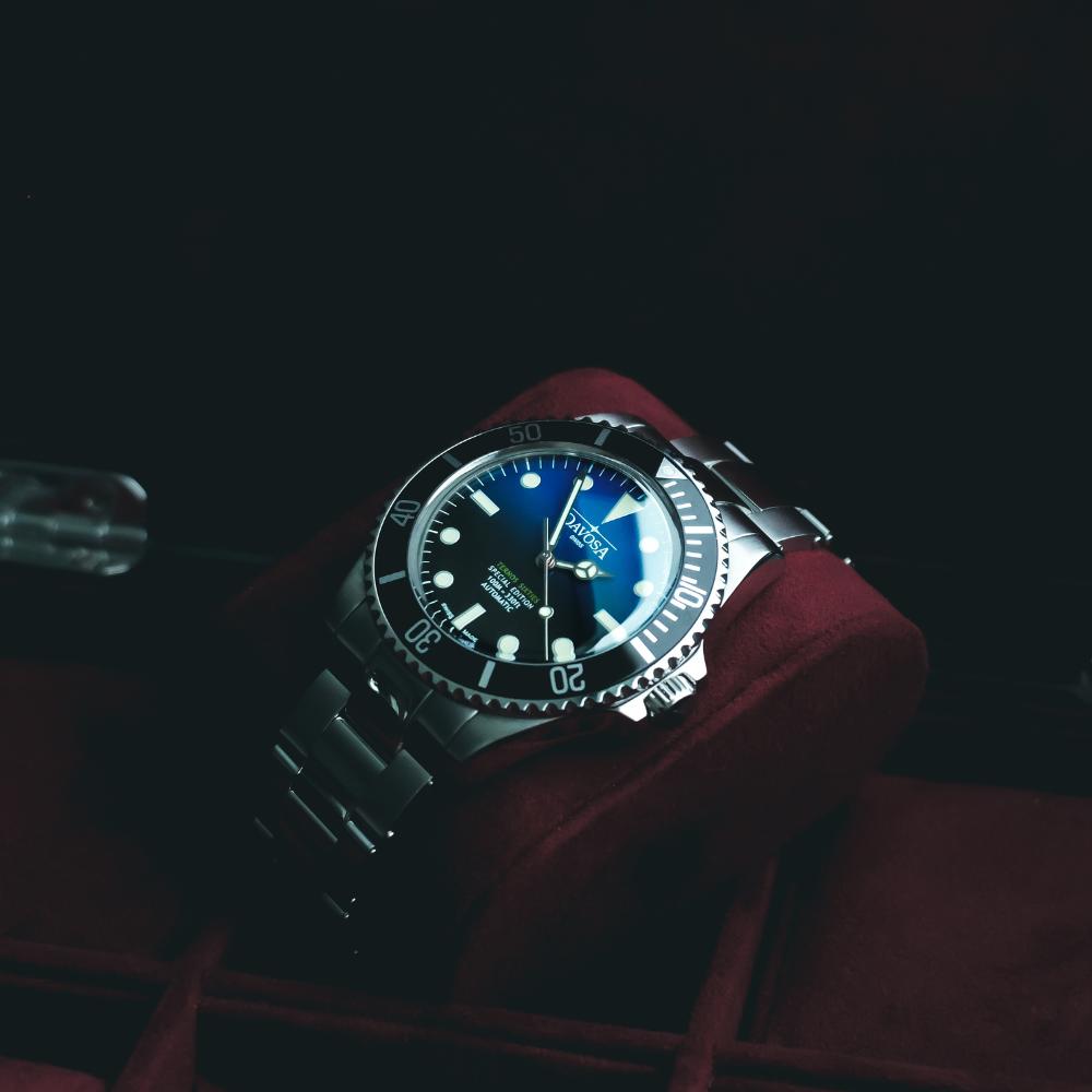 Ternos Sixties Seahorse Swiss-Made 40mm Faded Blue Sapphire Crystal Unisex Wristwatch 16152590 Special US Edition 100 units only Diver Davosa USA Official Distributor. Prices are Final. Tax & duties included.