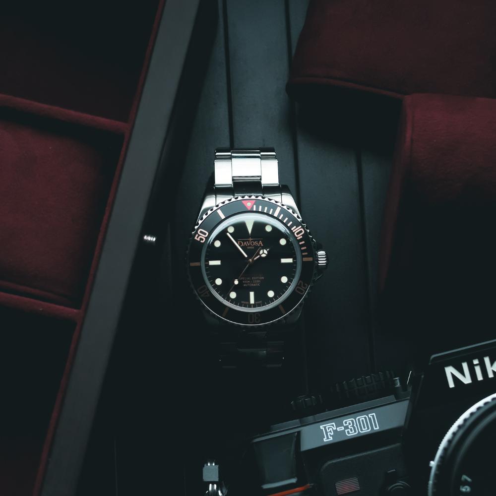 Ternos Sixties Seahorse Swiss-Made 40mm Golden touch Sapphire Crystal Unisex Wristwatch 16152591 Special US Edition 100 units only Diver Davosa USA Official Distributor. Prices are Final. Tax & duties included.