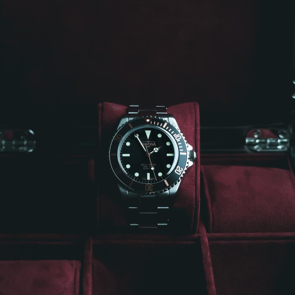 Ternos Sixties Seahorse Swiss-Made 40mm Golden touch Sapphire Crystal Unisex Wristwatch 16152591 Special US Edition 100 units only Diver Davosa USA Official Distributor. Prices are Final. Tax & duties included.