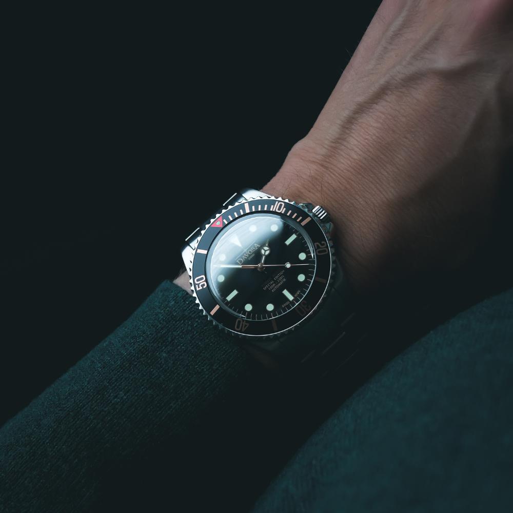 Ternos Sixties Seahorse Swiss-Made 40mm Golden touch Sapphire Crystal Unisex Wristwatch 16152591 Special US Edition 100 units only Diver Davosa USA Official Distributor. Prices are Final. Tax & duties included.