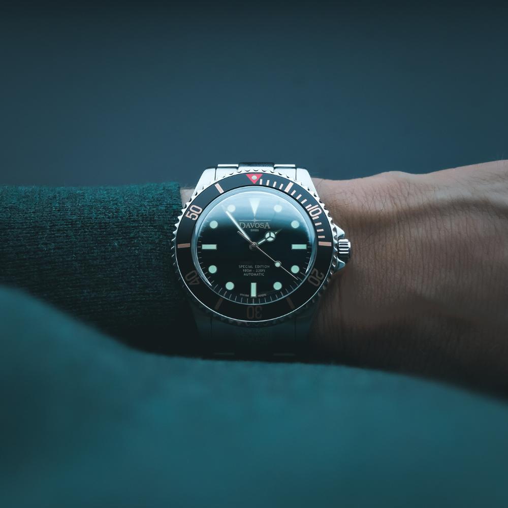 Ternos Sixties Seahorse Swiss-Made 40mm Golden touch Sapphire Crystal Unisex Wristwatch 16152591 Special US Edition 100 units only Diver Davosa USA Official Distributor. Prices are Final. Tax & duties included.