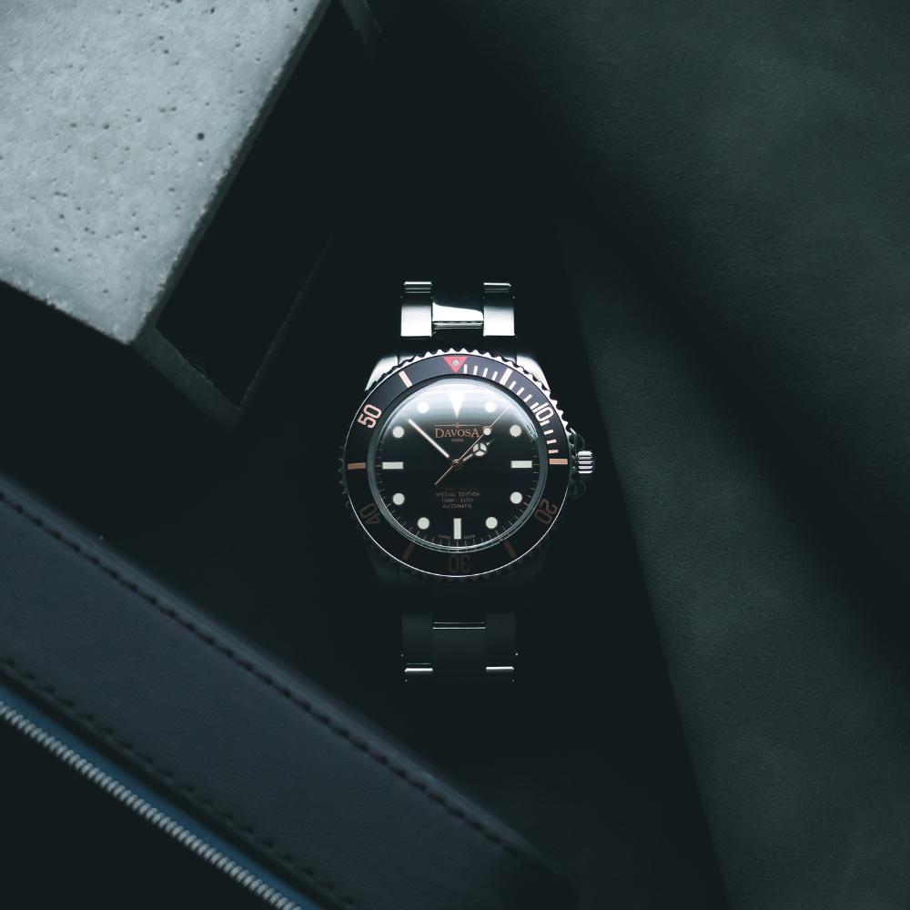 Ternos Sixties Seahorse Swiss-Made 40mm Golden touch Sapphire Crystal Unisex Wristwatch 16152591 Special US Edition 100 units only Diver Davosa USA Official Distributor. Prices are Final. Tax & duties included.