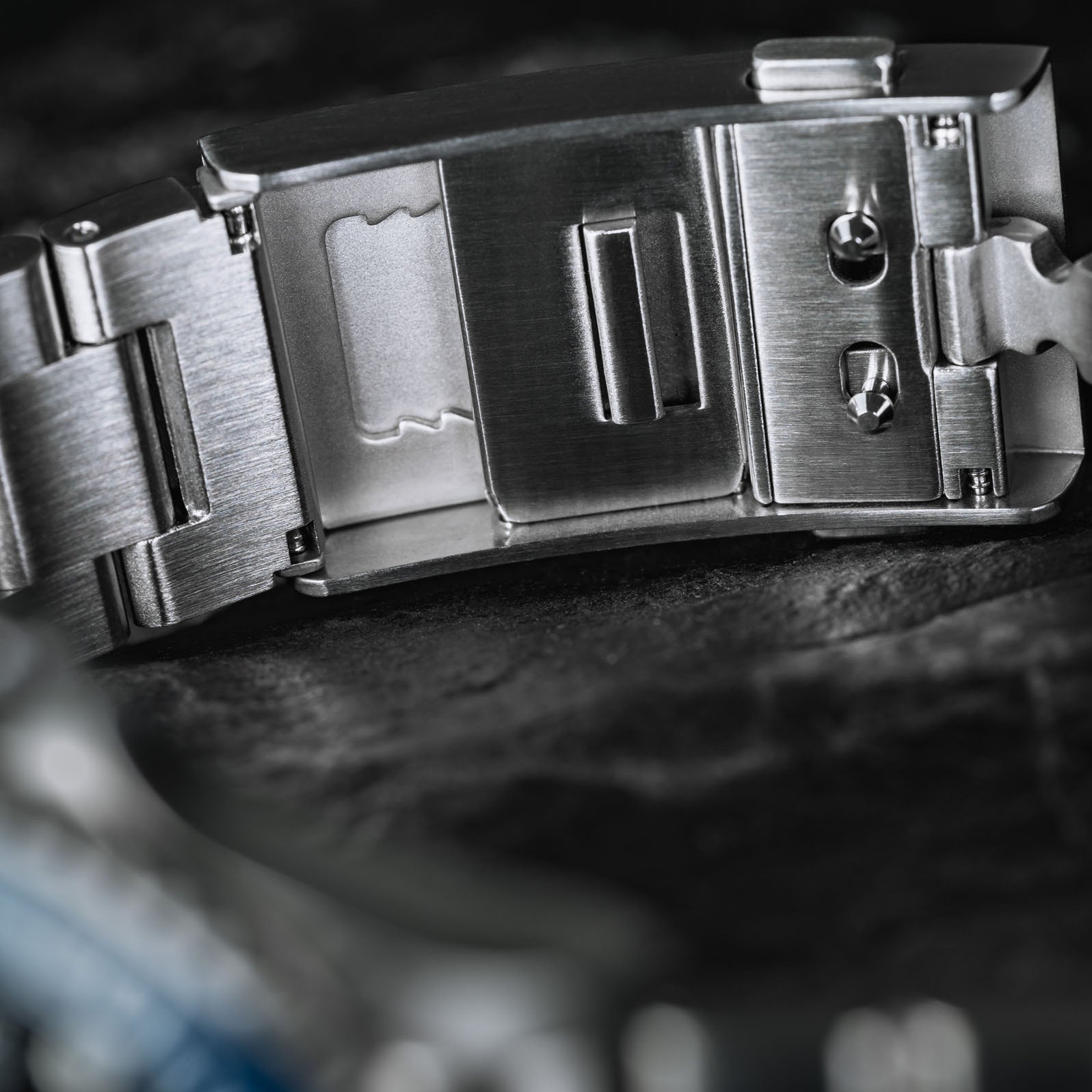 Folding clasp with WaveSlide micro adjustment for Ternos Pro watch bracelet - 210.559.20 bracelet Davosa USA