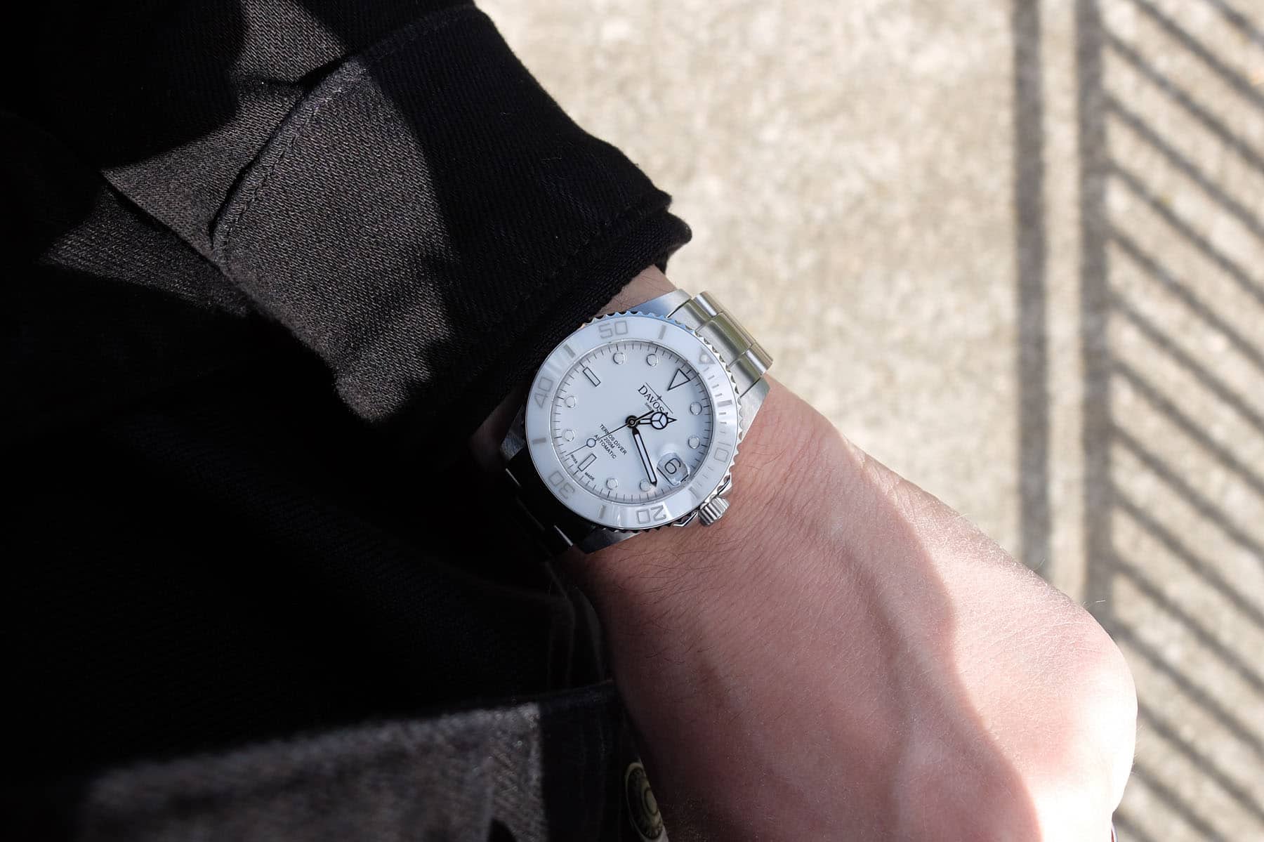 Ternos Medium Automatic Swiss-Made White Diving Watch 16619510 Diver Davosa USA Official Distributor. Prices are Final. Tax & duties included.