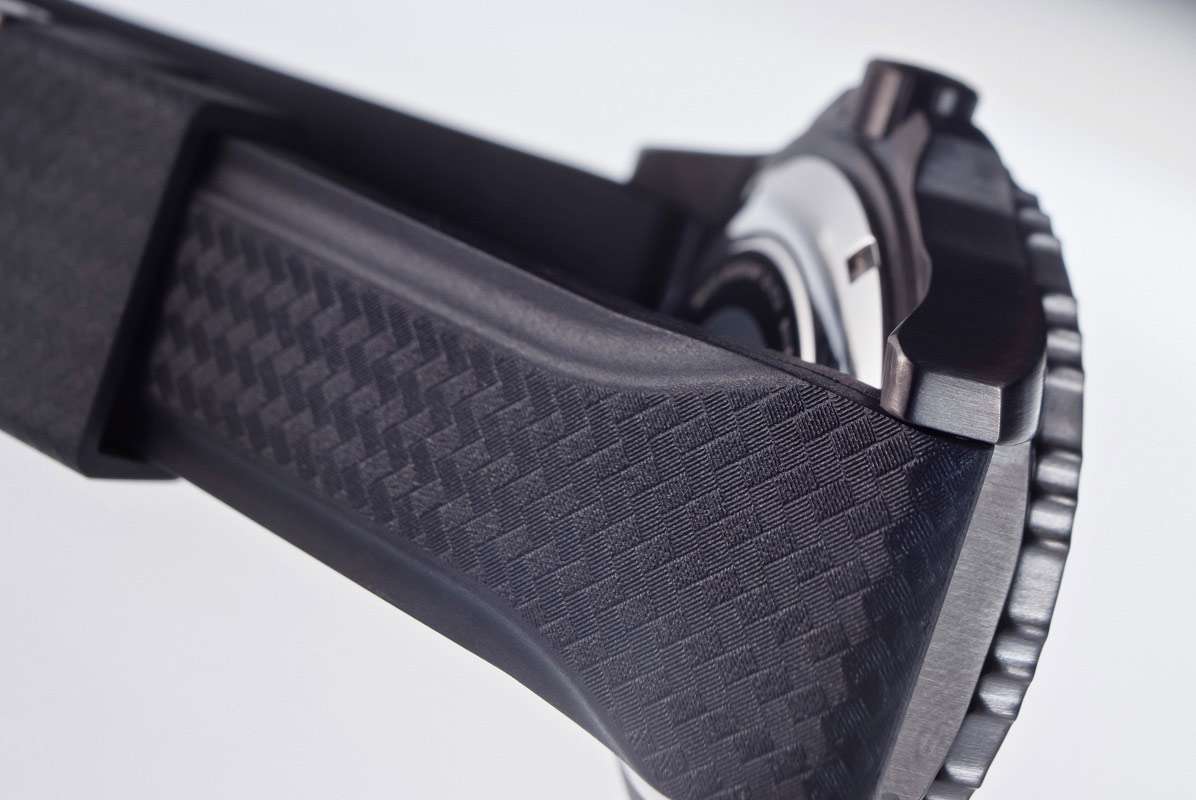 Davosa Swiss Original Black Rubber Band 22mm 169.498.55 Straps Davosa USA Official Distributor. Prices are Final. Tax & duties included.