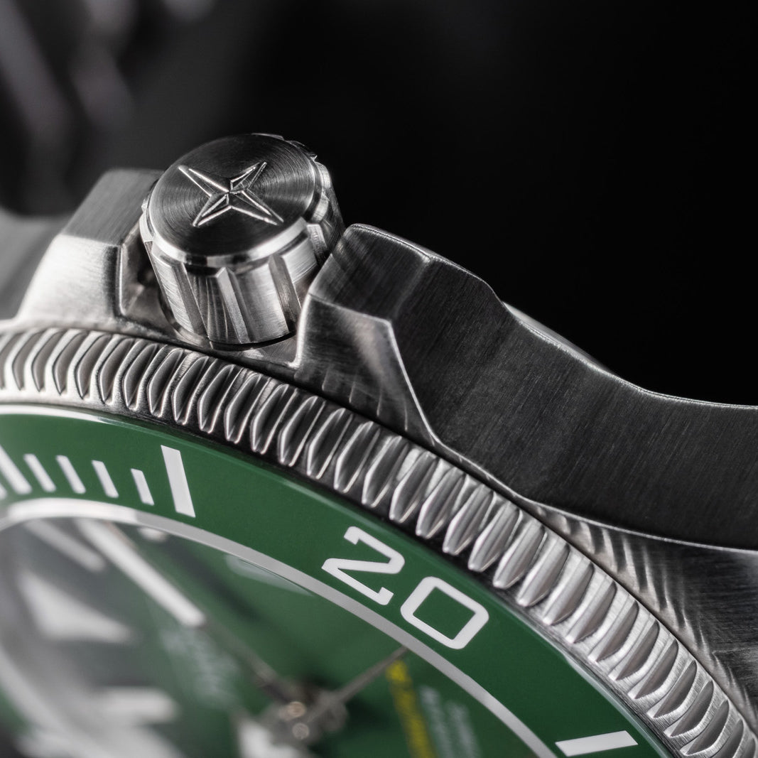 Argonautic BG Automatic 300m Green Men's Diver Watch 16152870 Diver Davosa USA Official Distributor. Prices are Final. Tax & duties included.