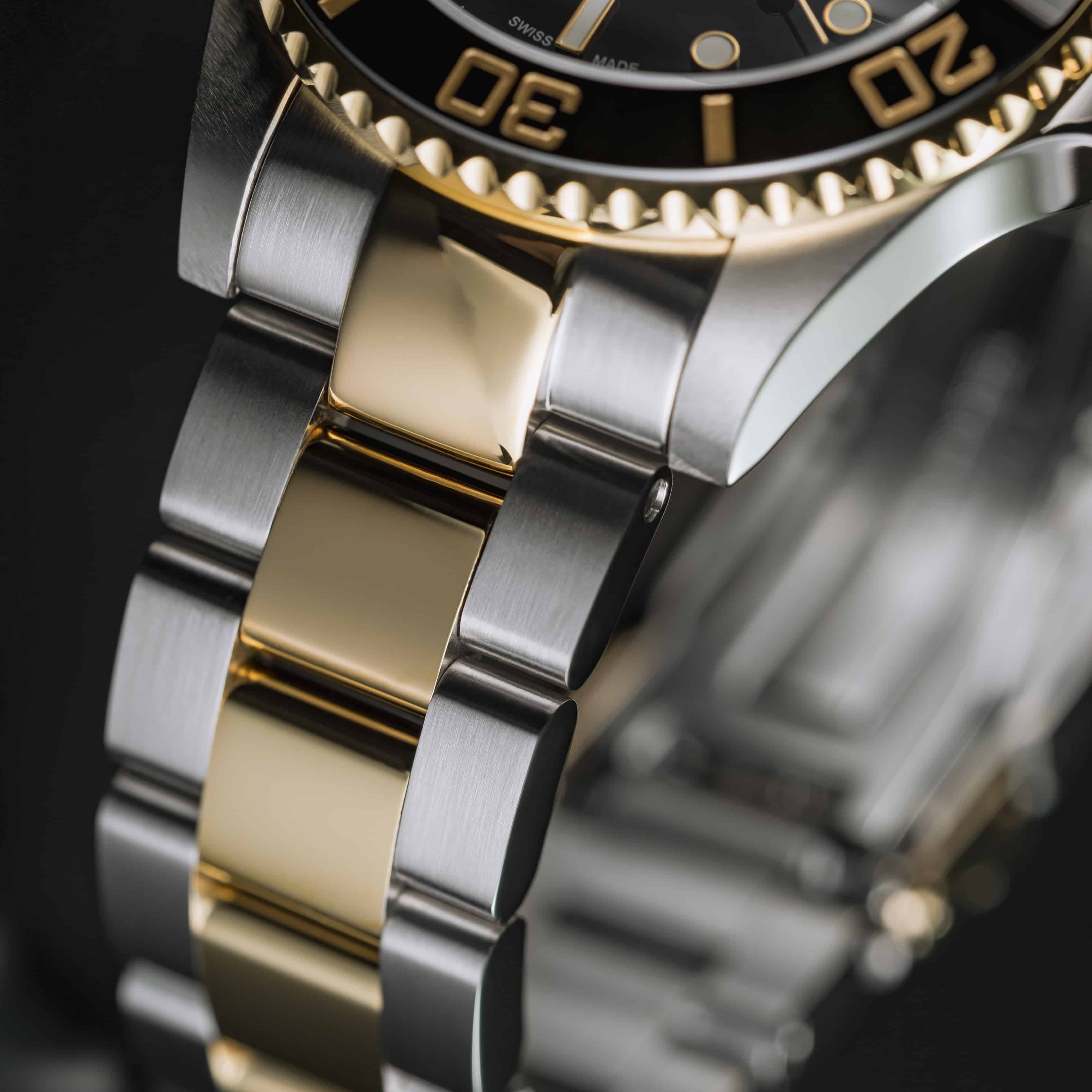 Ternos Ceramic Automatic Swiss-Made Black Gold Diving Watch 16155530 Diver Davosa USA Official Distributor. Prices are Final. Tax & duties included.