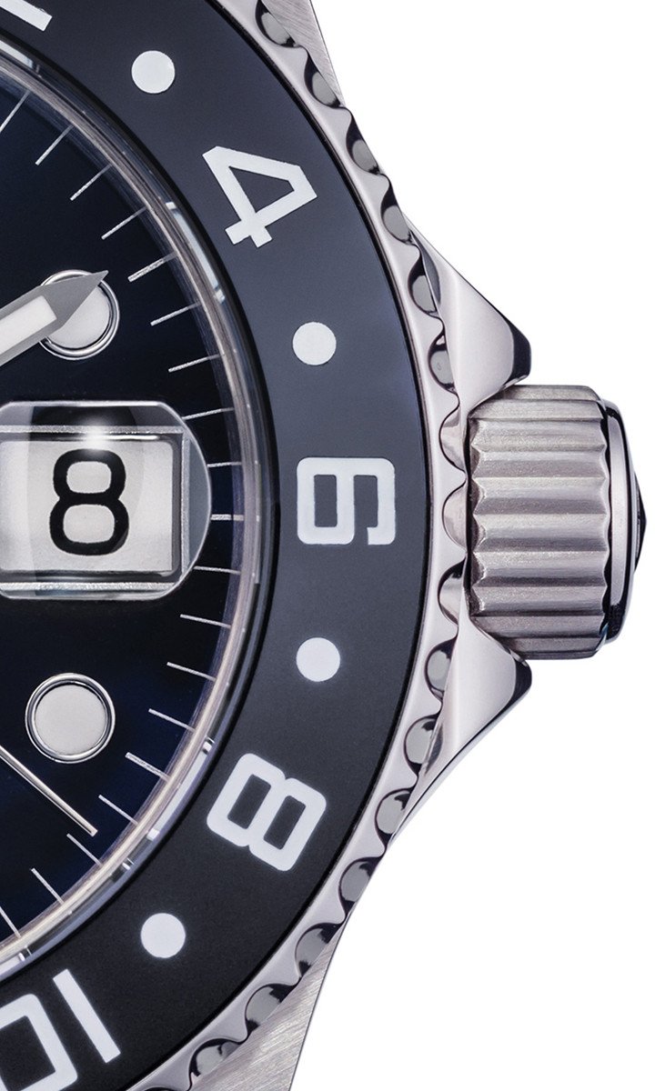 Ternos Professional Automatic 200m GMT Black Diving Watch 16157150 GMT Davosa USA Official Distributor. Prices are Final. Tax & duties included.