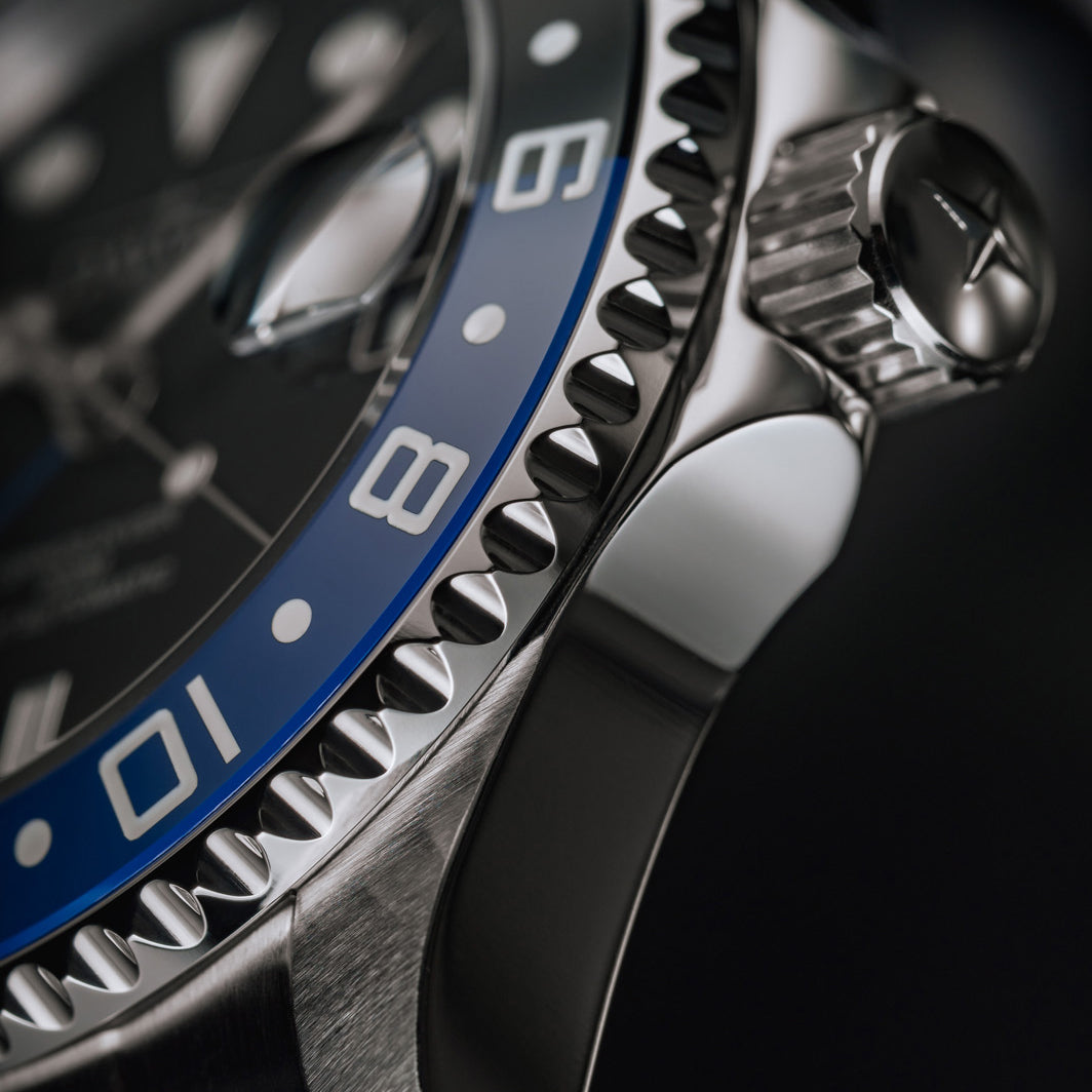 Ternos Ceramic Automatic GMT Swiss-Made Black Blue Diving Watch 16159004 GMT Davosa USA Official Distributor. Prices are Final. Tax & duties included.